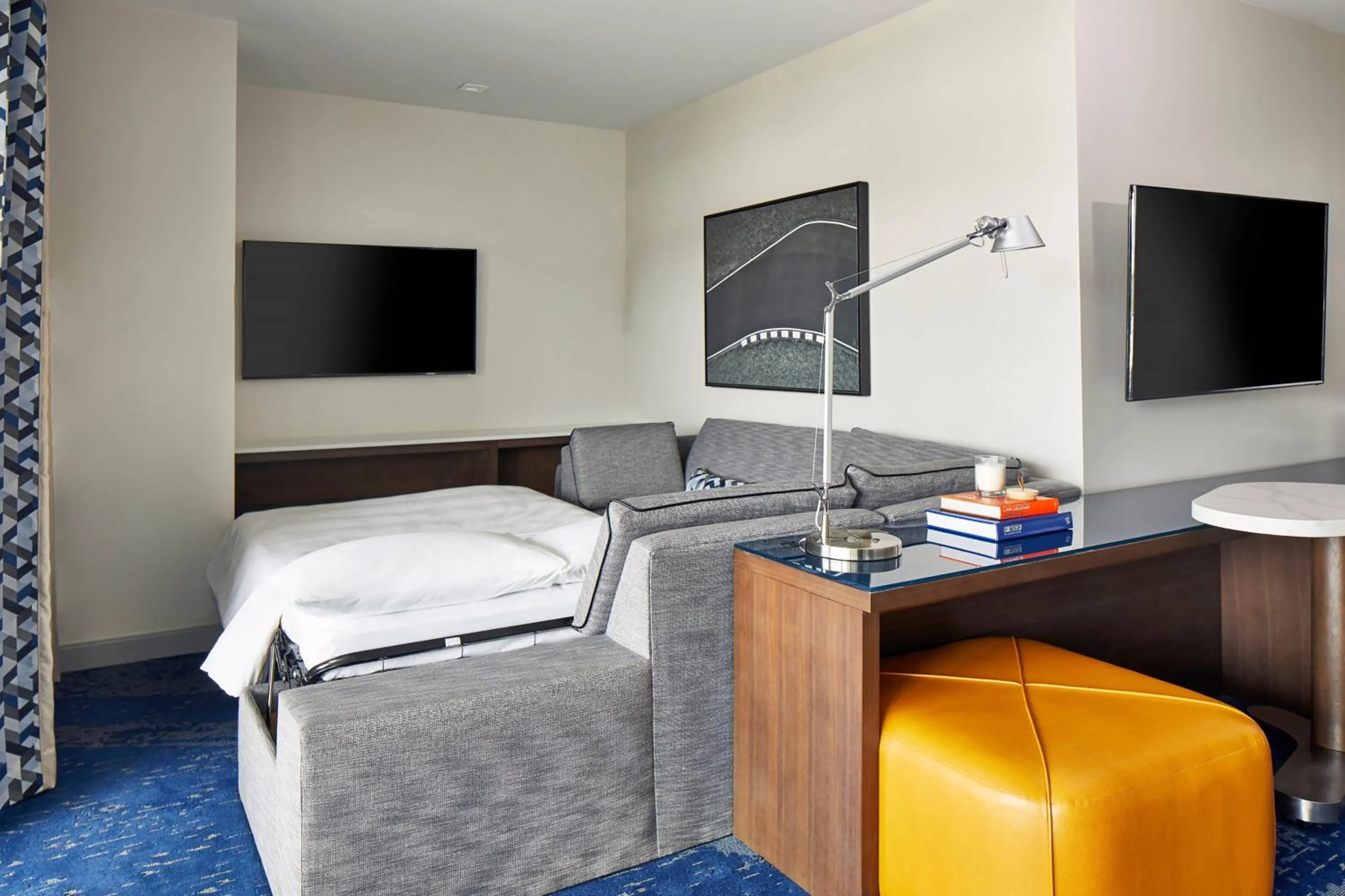 Bedroom in The Daytona, Autograph Collection