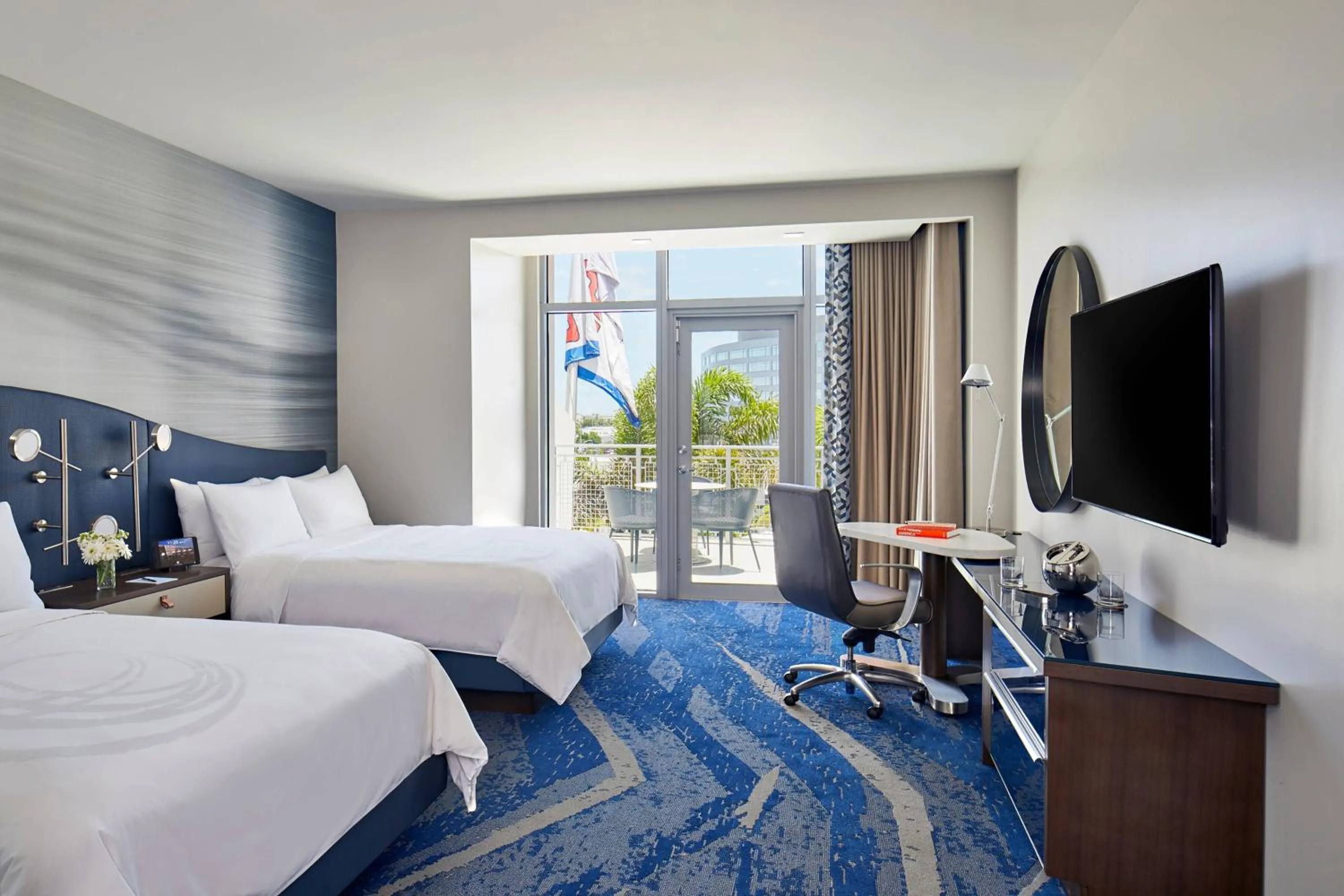 Photo of the whole room, Bed in The Daytona, Autograph Collection