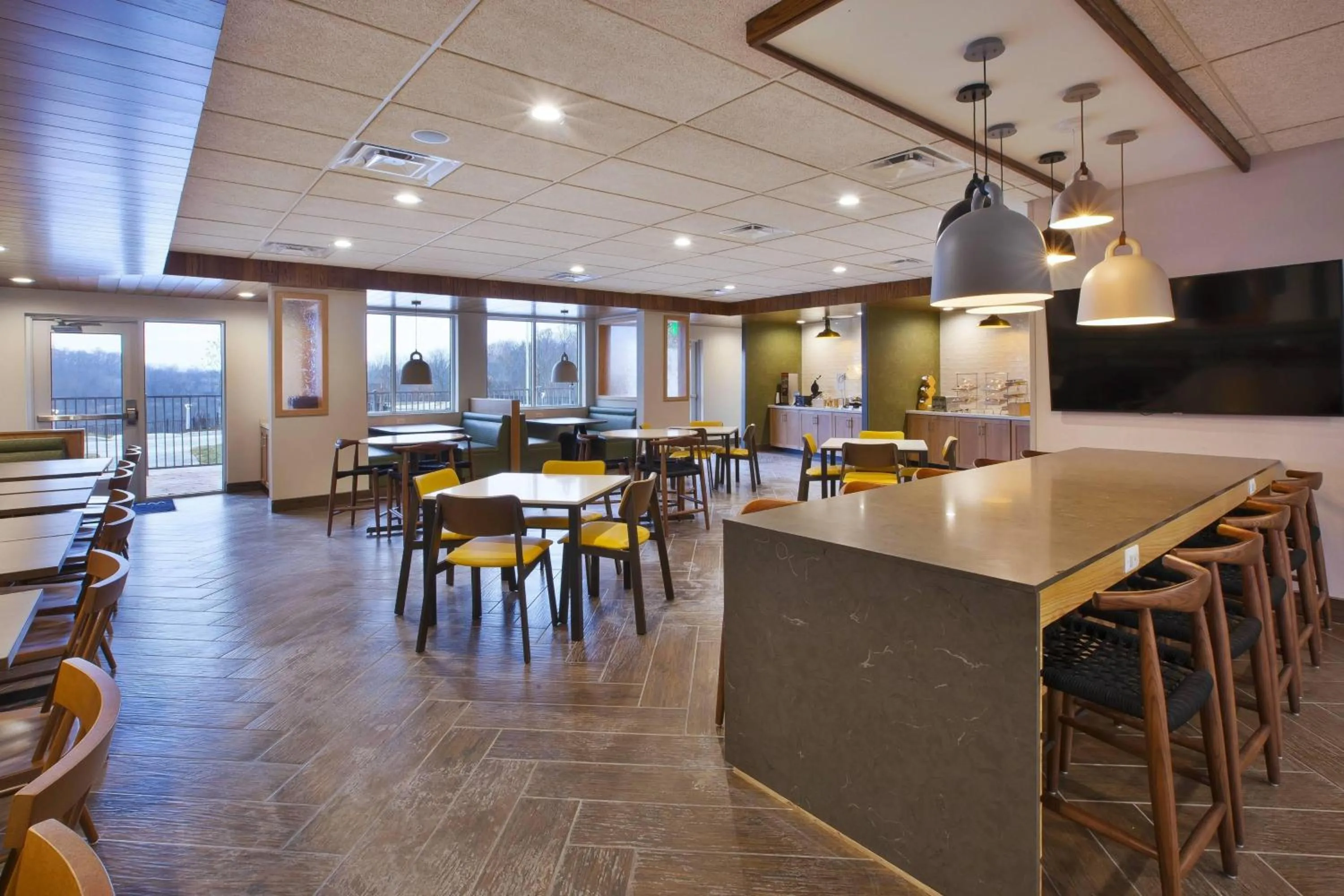 Breakfast in Fairfield Inn & Suites by Marriott Flint Grand Blanc