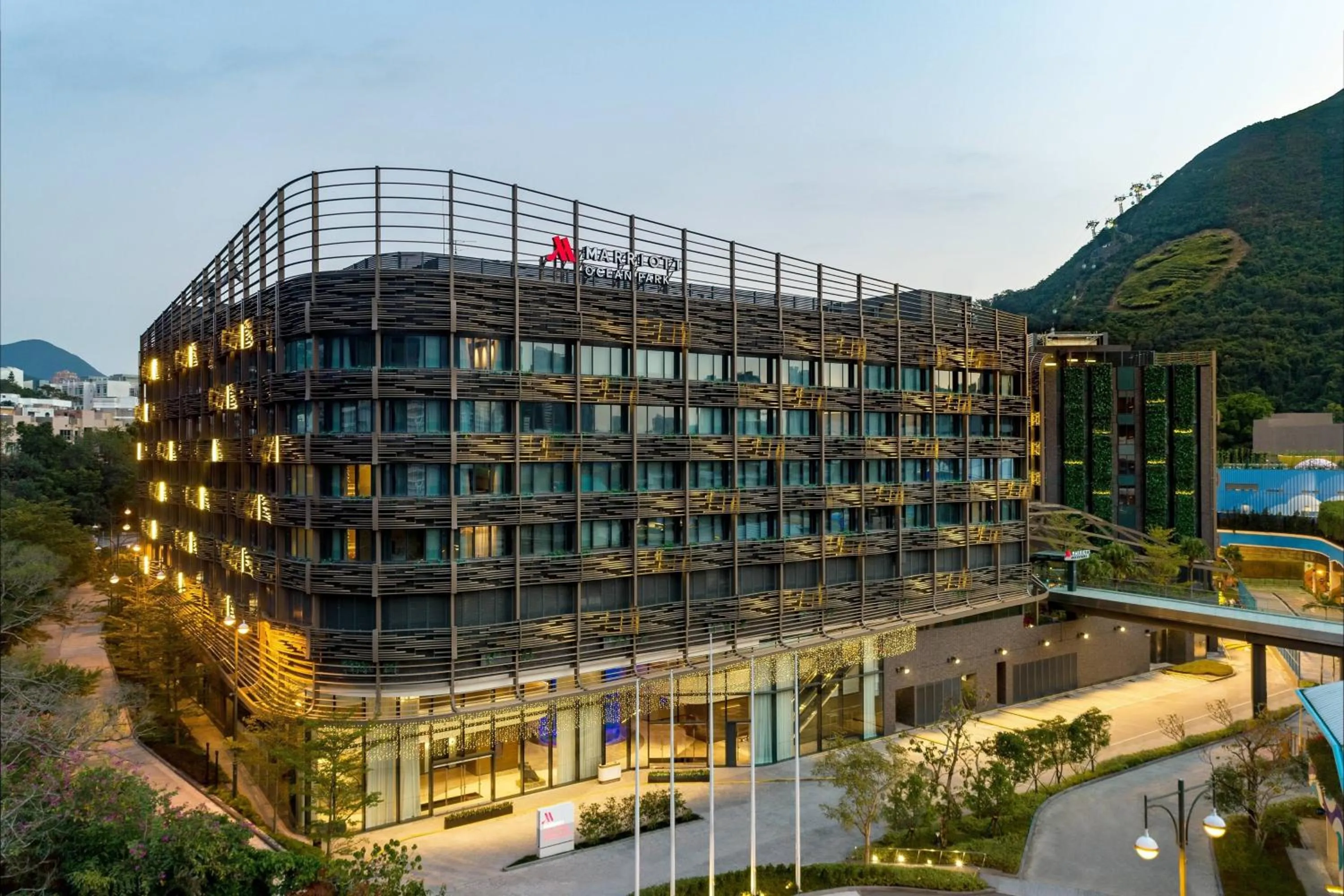 Property building in Hong Kong Ocean Park Marriott Hotel