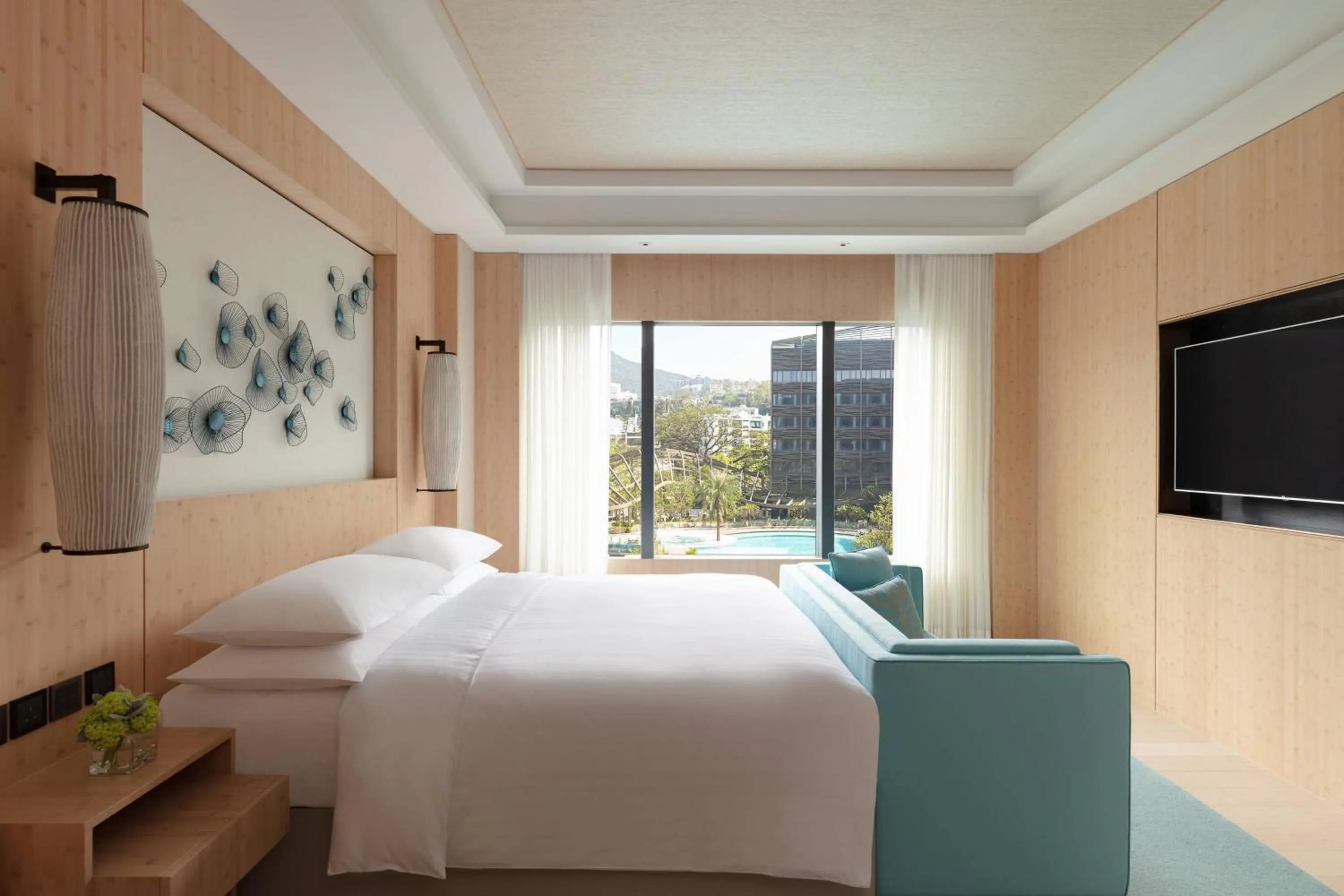 Photo of the whole room, Bed in Hong Kong Ocean Park Marriott Hotel