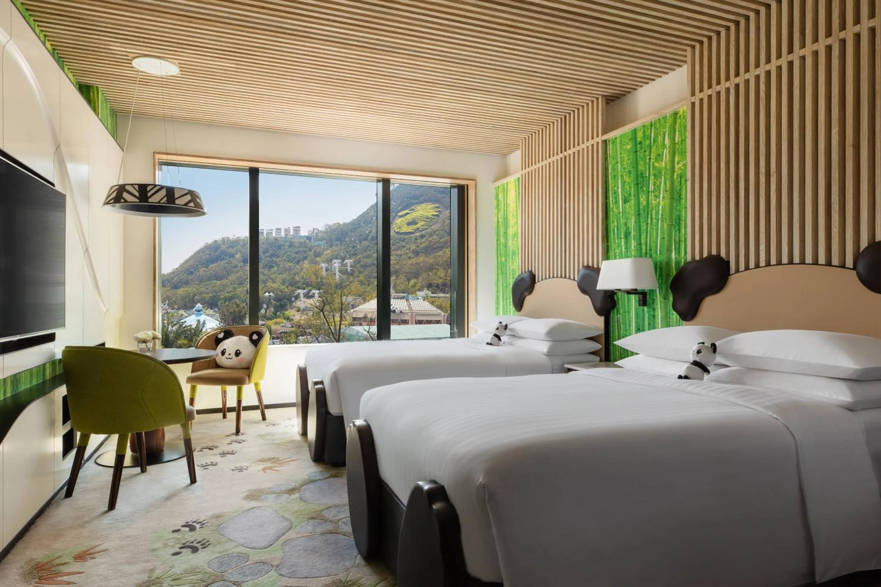 Photo of the whole room, Bed in Hong Kong Ocean Park Marriott Hotel