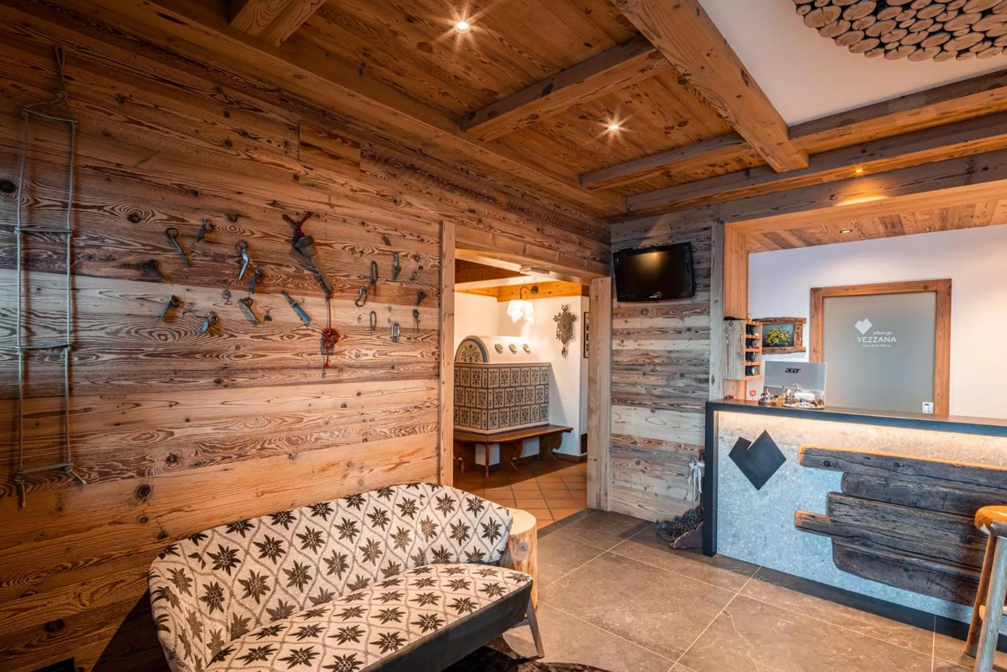 Lobby or reception in Albergo Vezzana