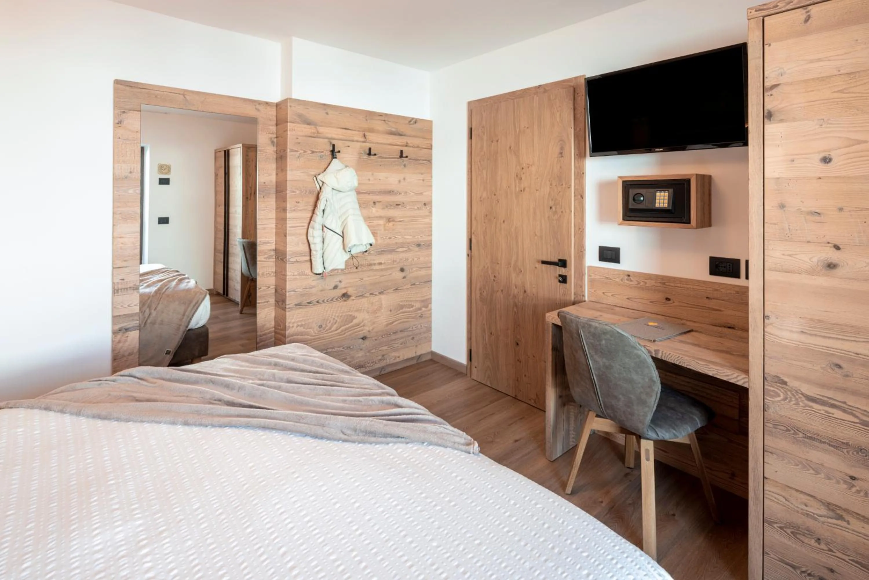 Bed in Albergo Vezzana