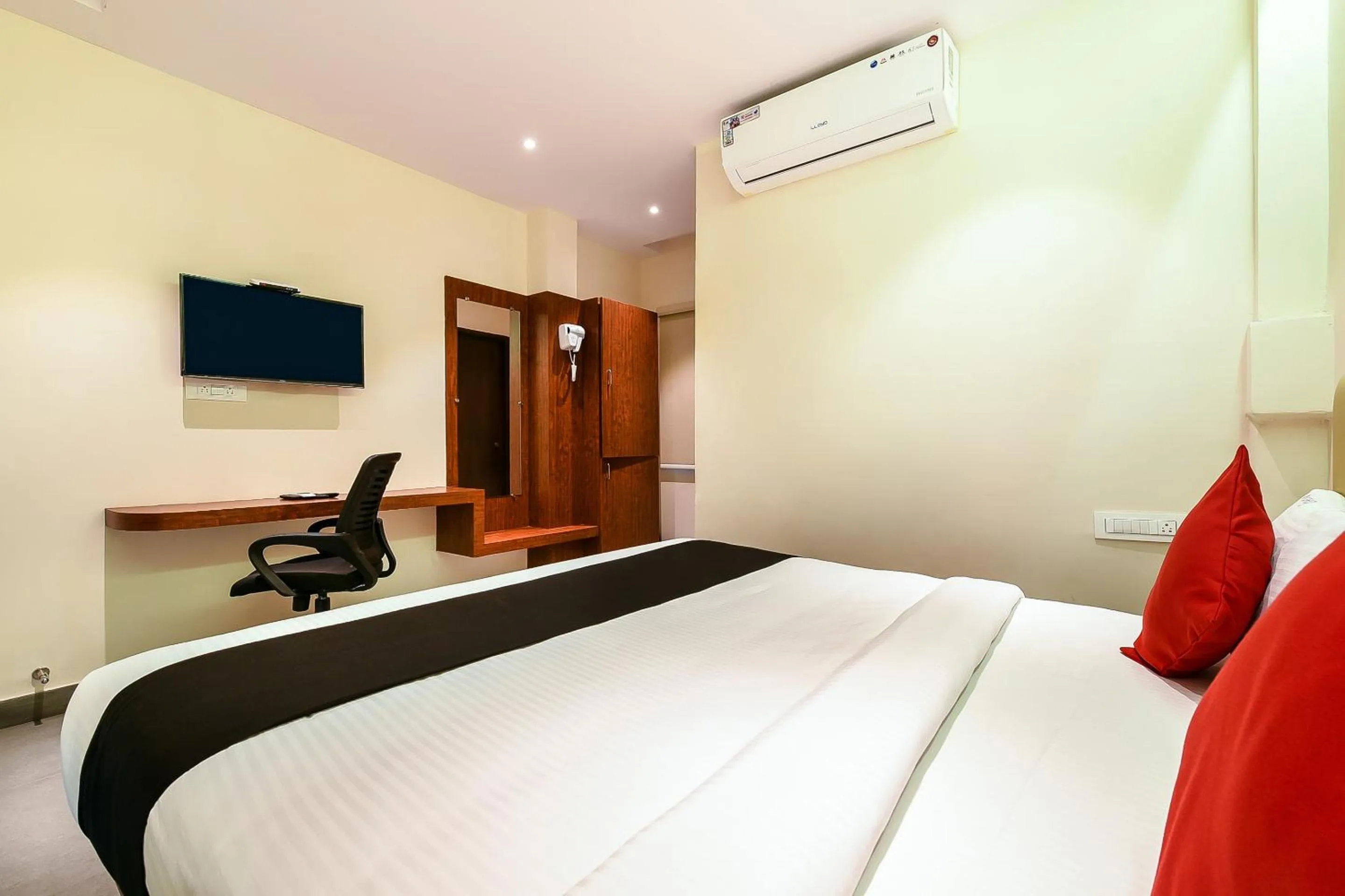 Bedroom, Bed in Super Capital O Siddartha Grand