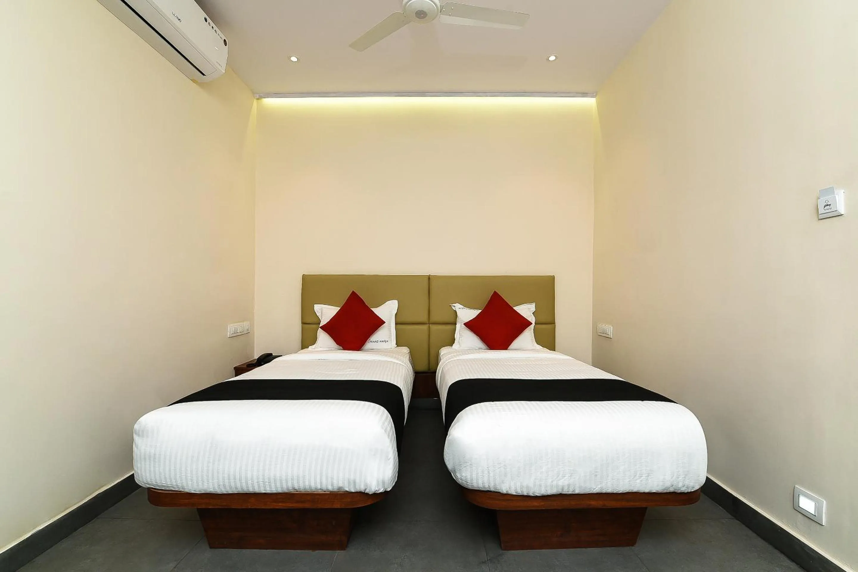 Bedroom, Bed in Super Capital O Siddartha Grand