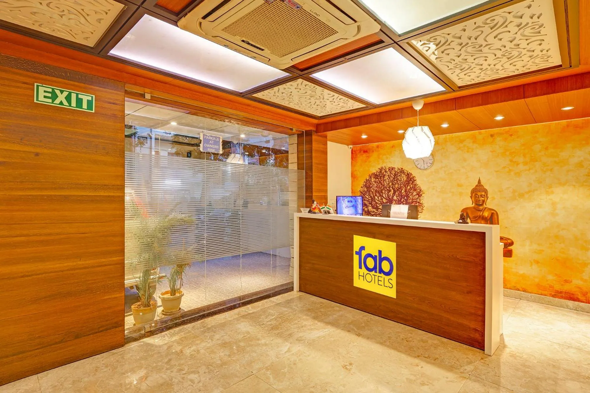 Lobby or reception in FabHotel Siddarth Grand