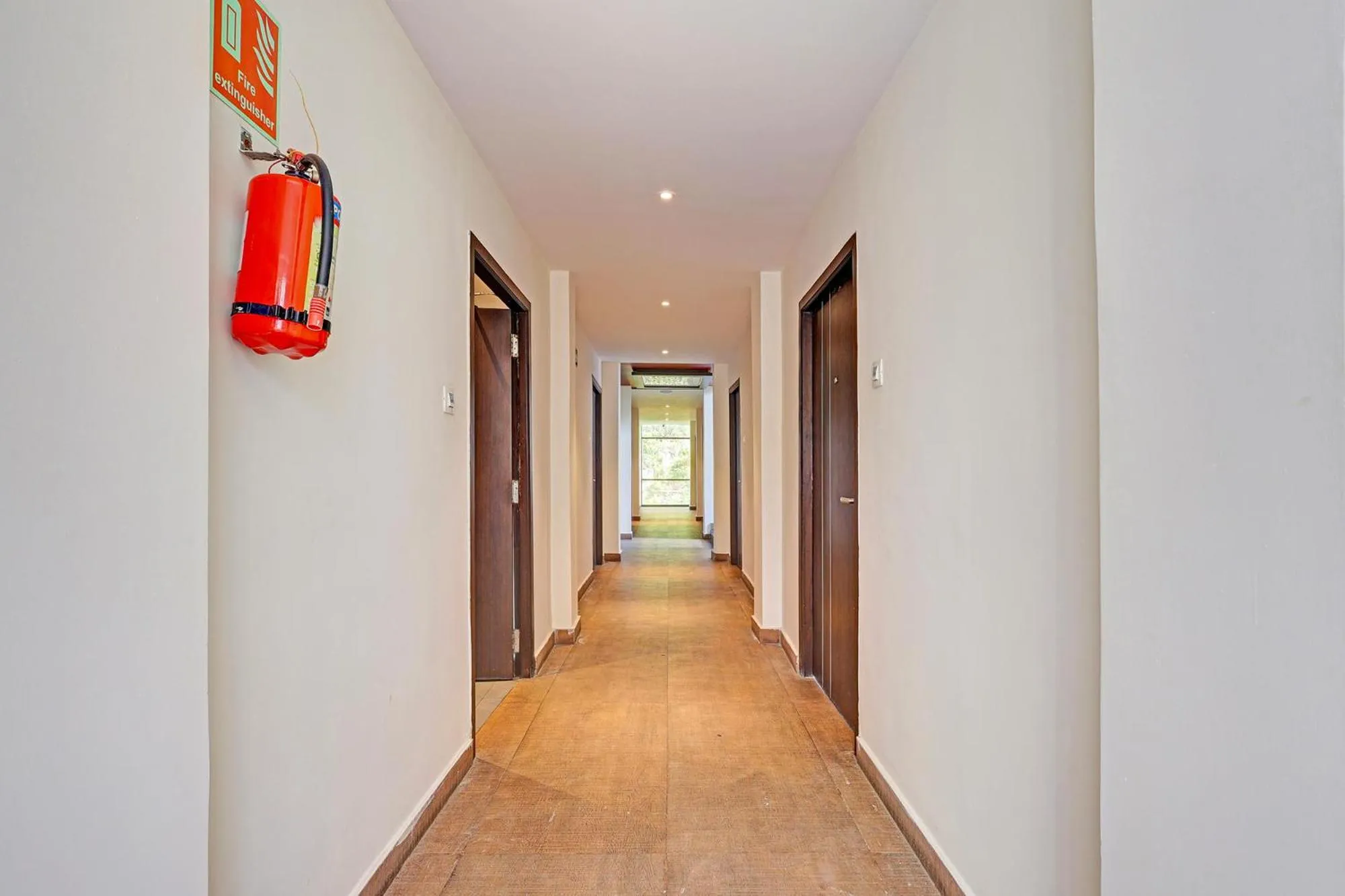 Lobby or reception in FabHotel Siddarth Grand