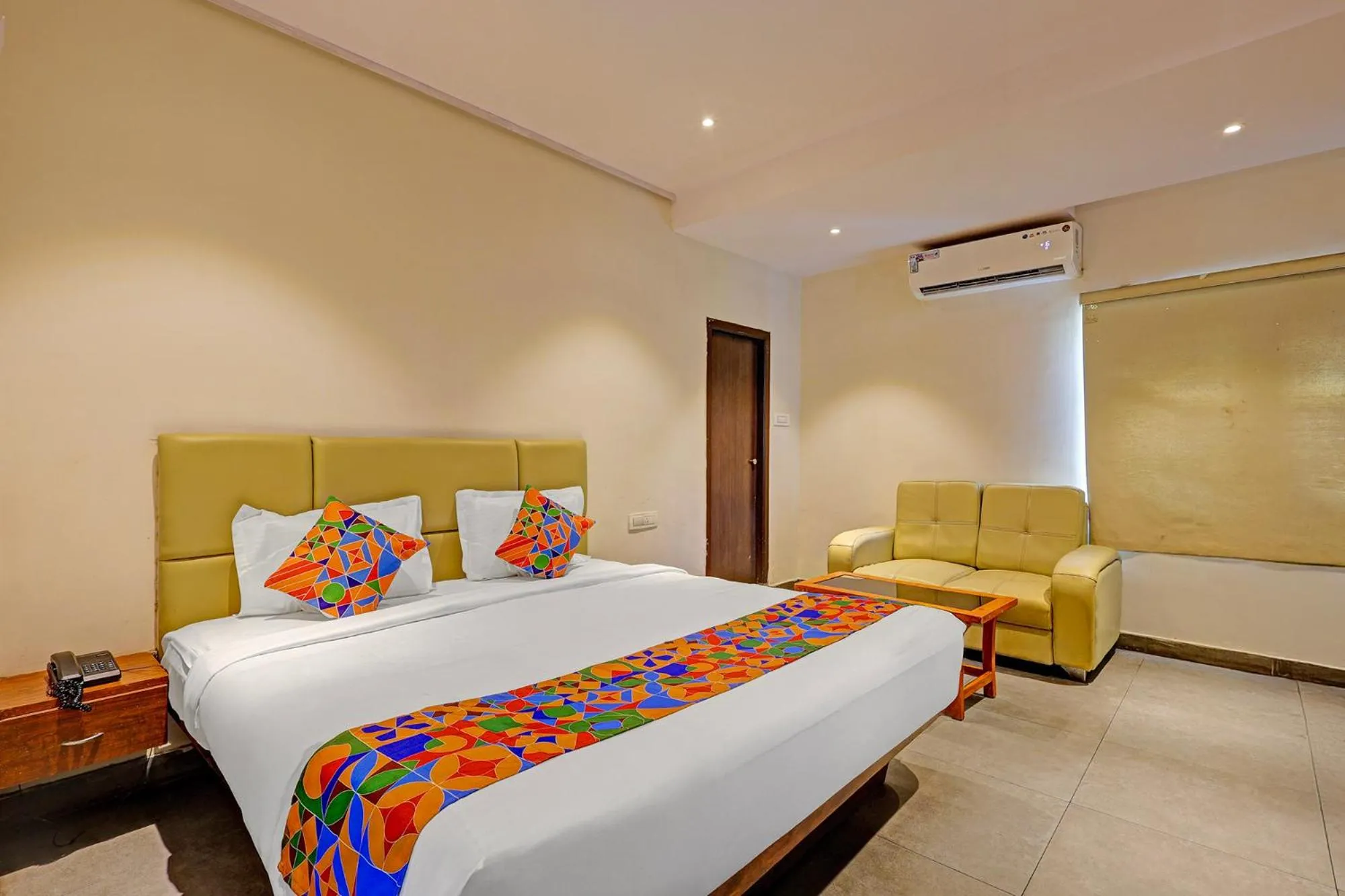 Bed in FabHotel Siddarth Grand