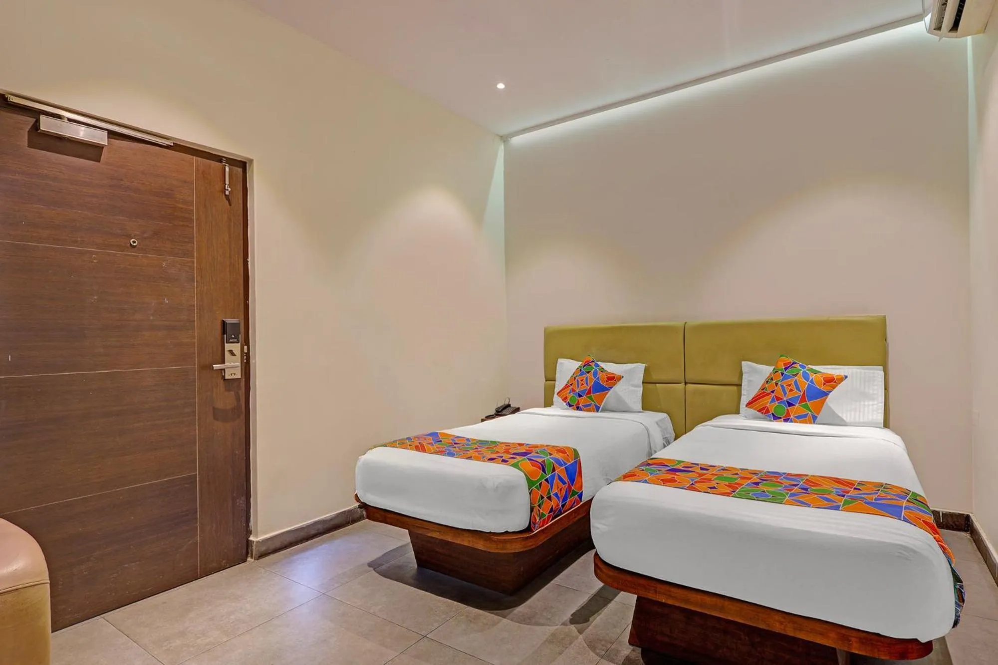 Bed in FabHotel Siddarth Grand