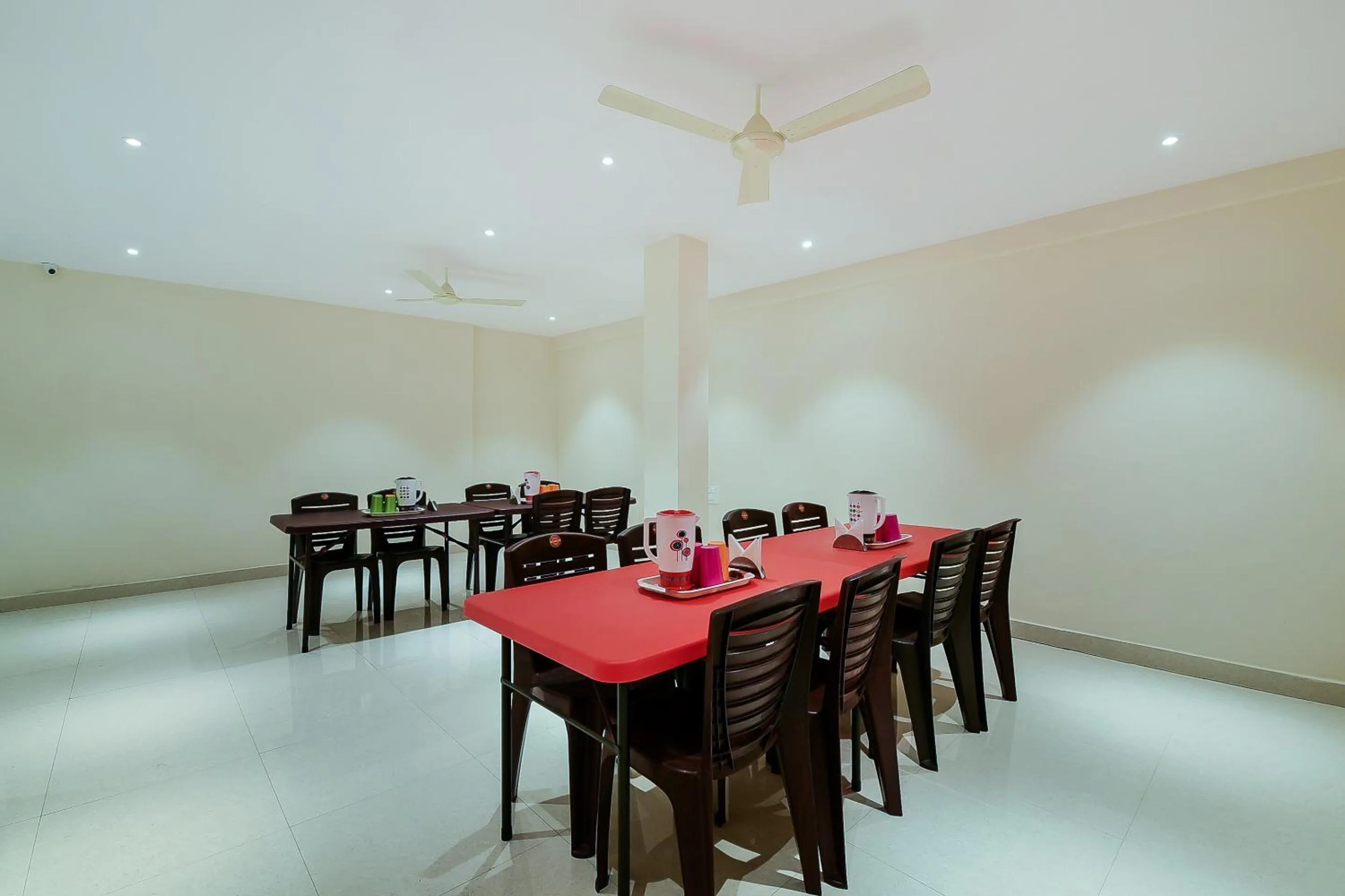 Restaurant/places to eat in Super Capital O Siddartha Grand