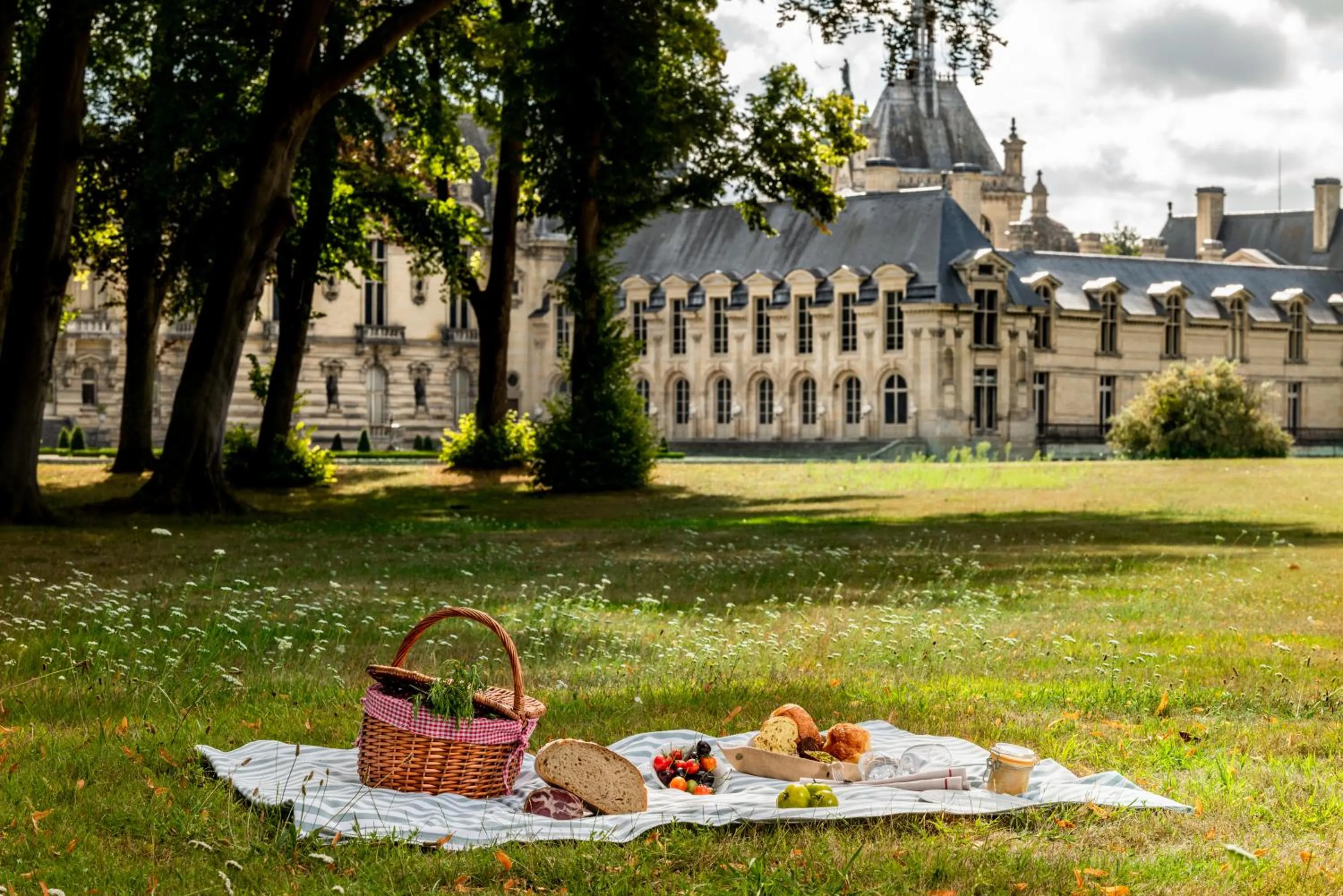 Activities in Auberge du Jeu de Paume