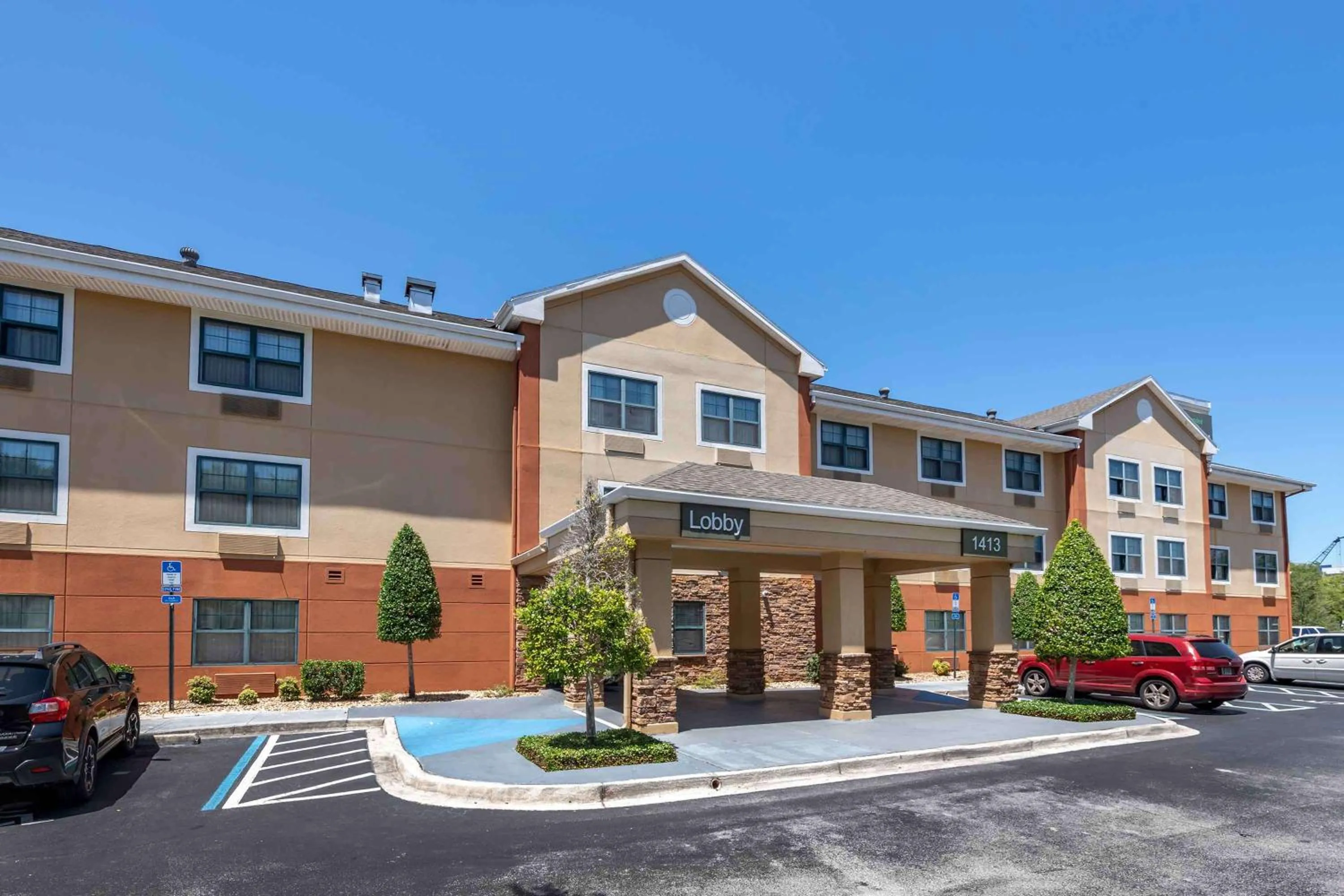 Property building in Extended Stay America Suites - Jacksonville - Riverwalk - Convention Center