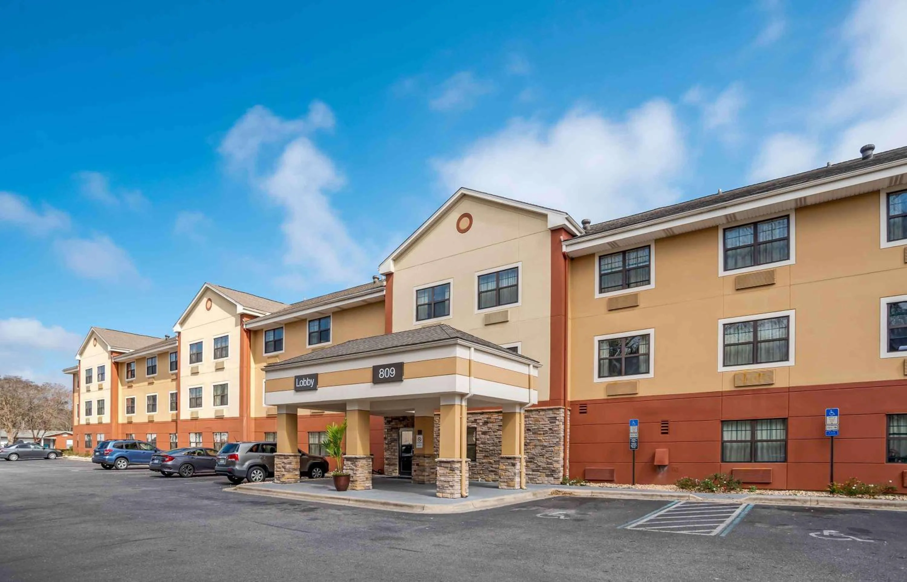 Property building in Extended Stay America Suites - Pensacola - University Mall