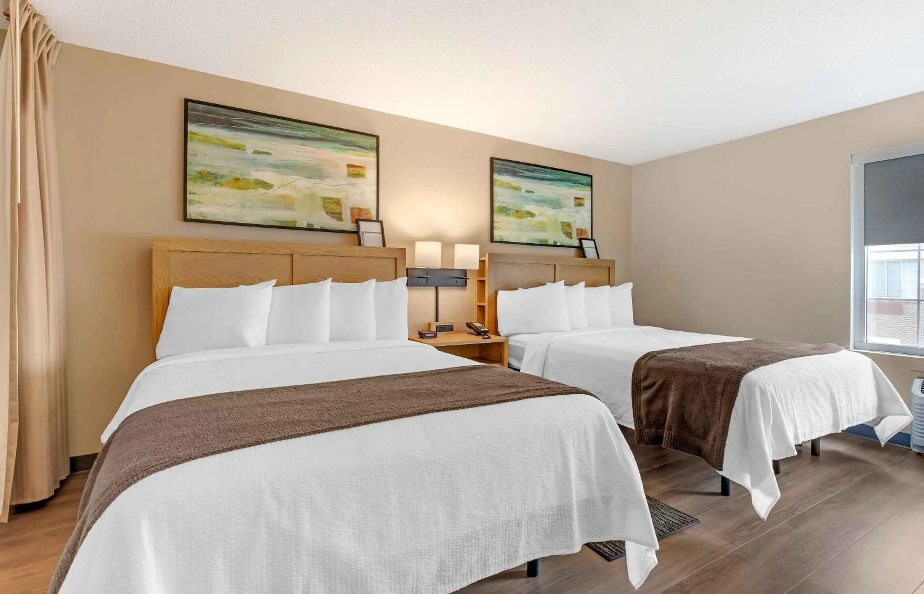 Bed in Extended Stay America Suites - Washington, DC - Tysons Corner