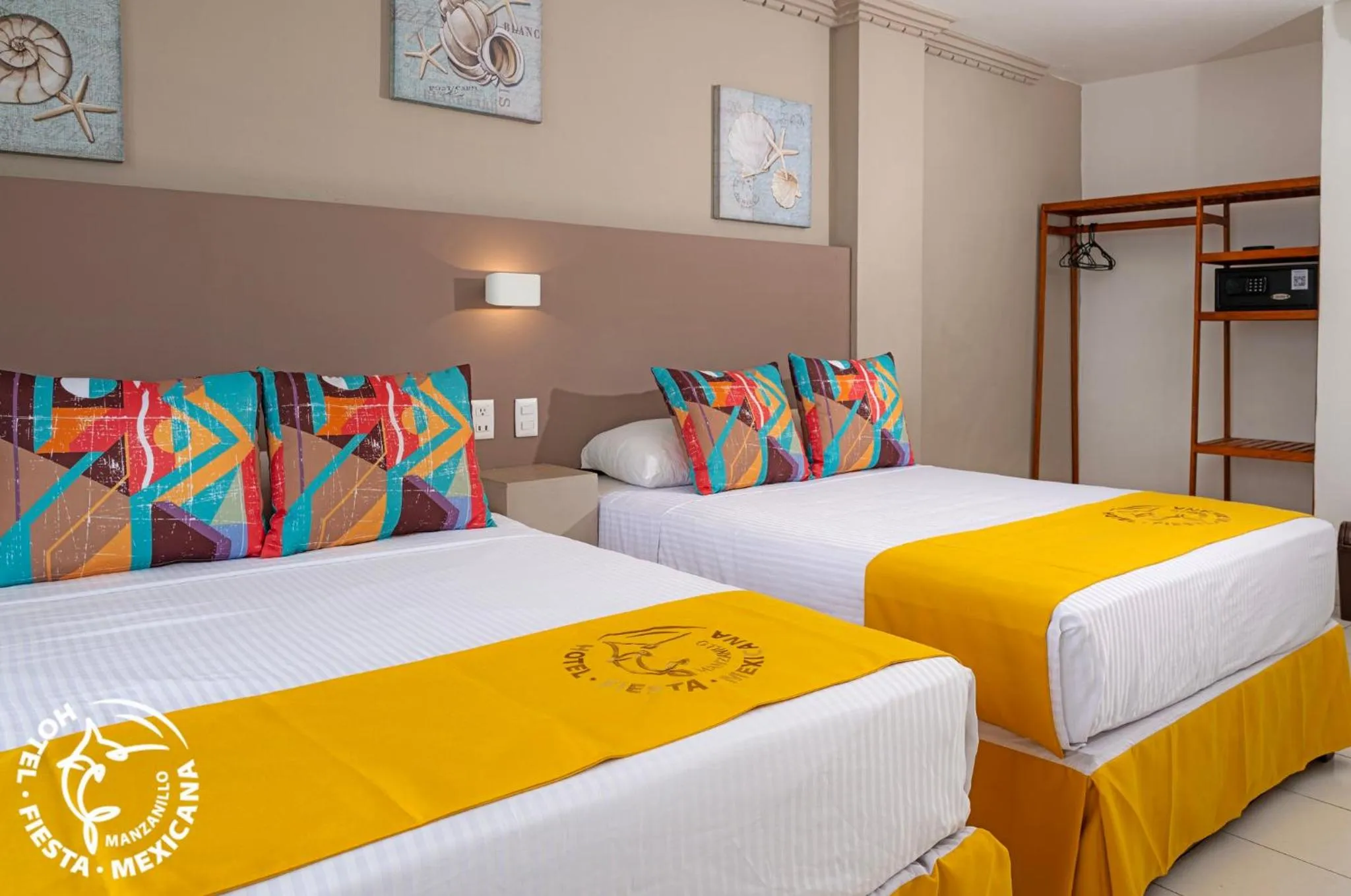 Photo of the whole room, Bed in Hotel Fiesta Mexicana