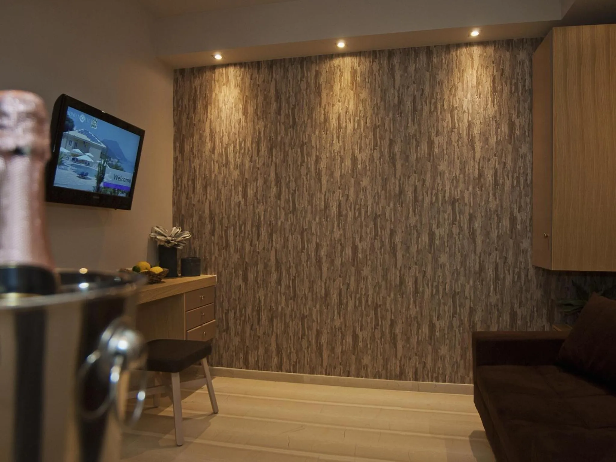 TV and multimedia in Ionian Eye Design Studios & Spa