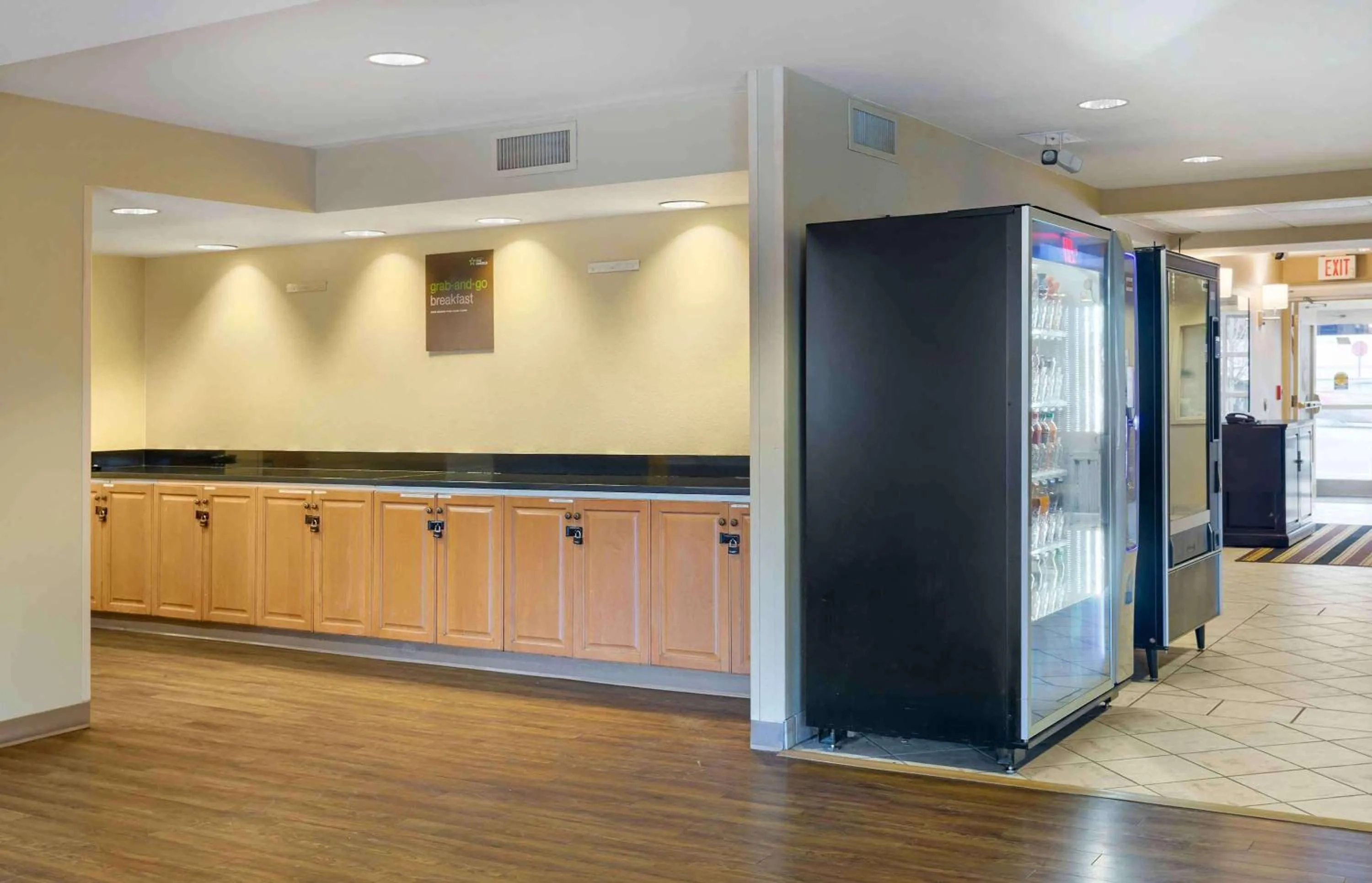 Restaurant/places to eat in Extended Stay America Suites - Boston - Waltham - 32 4th Ave