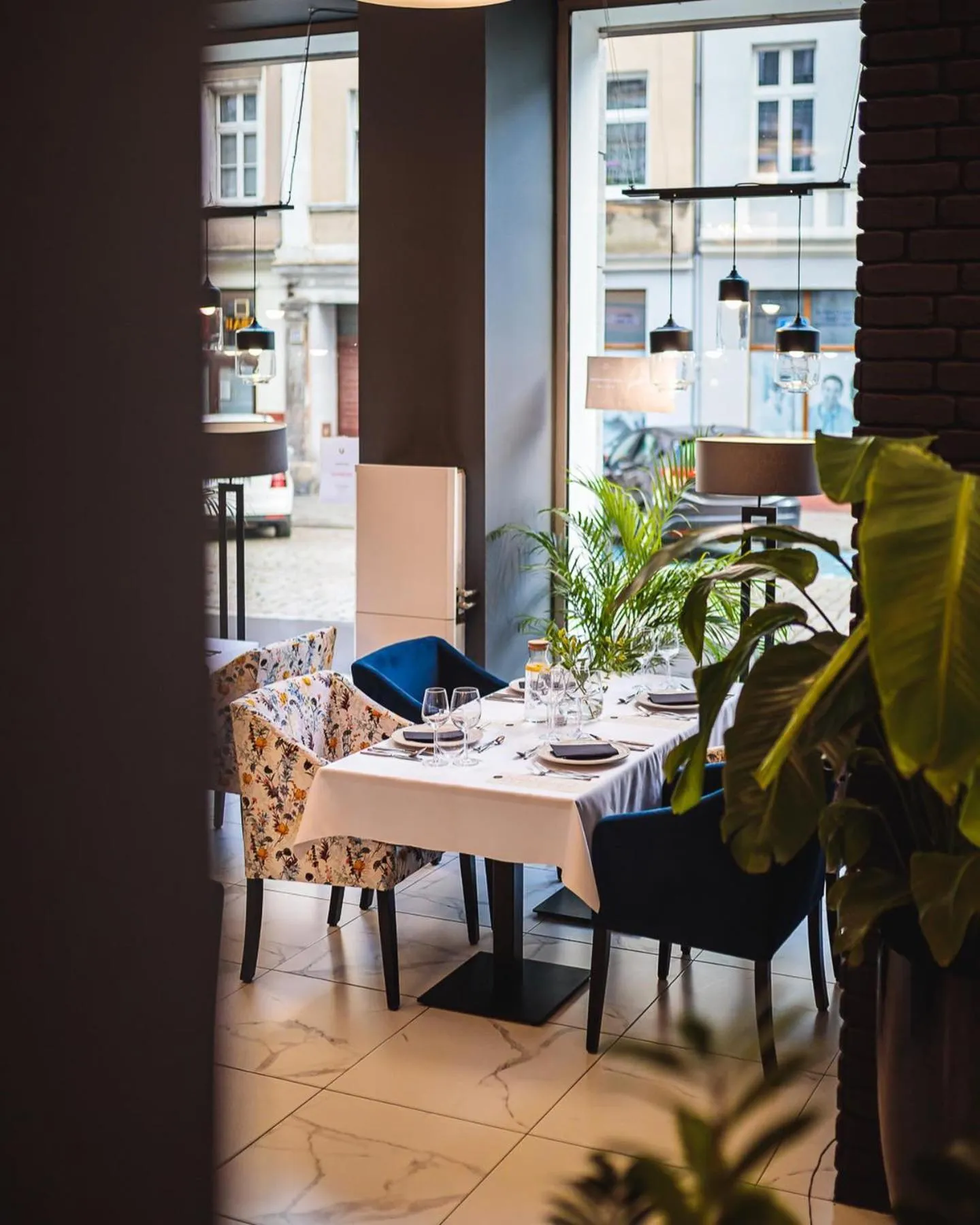 Restaurant/places to eat in No1 Bed&Breakfast Restauracja ŚNIADANIE I PARKING W CENIE!