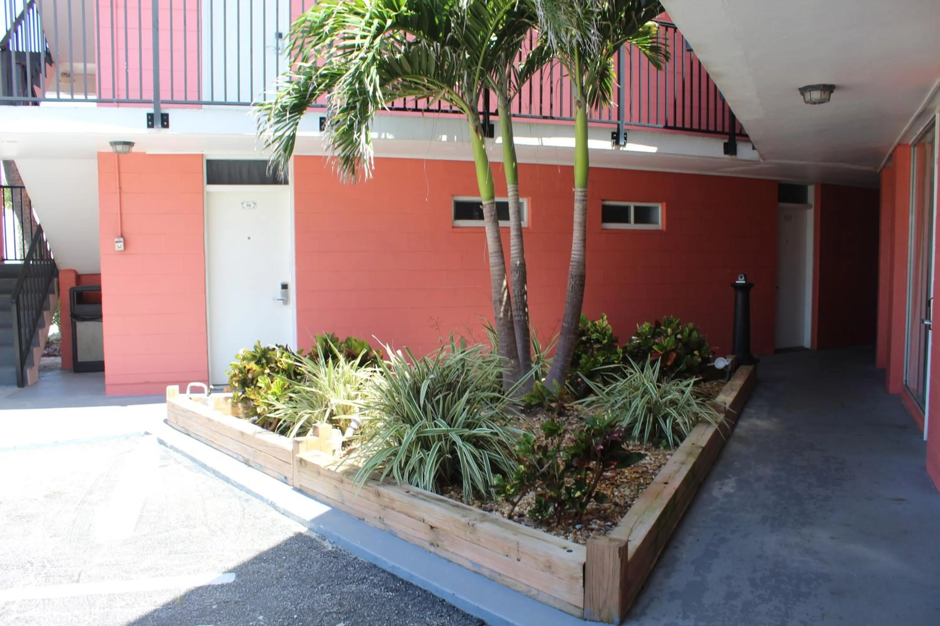 Natural landscape in Cove Motel Oceanfront