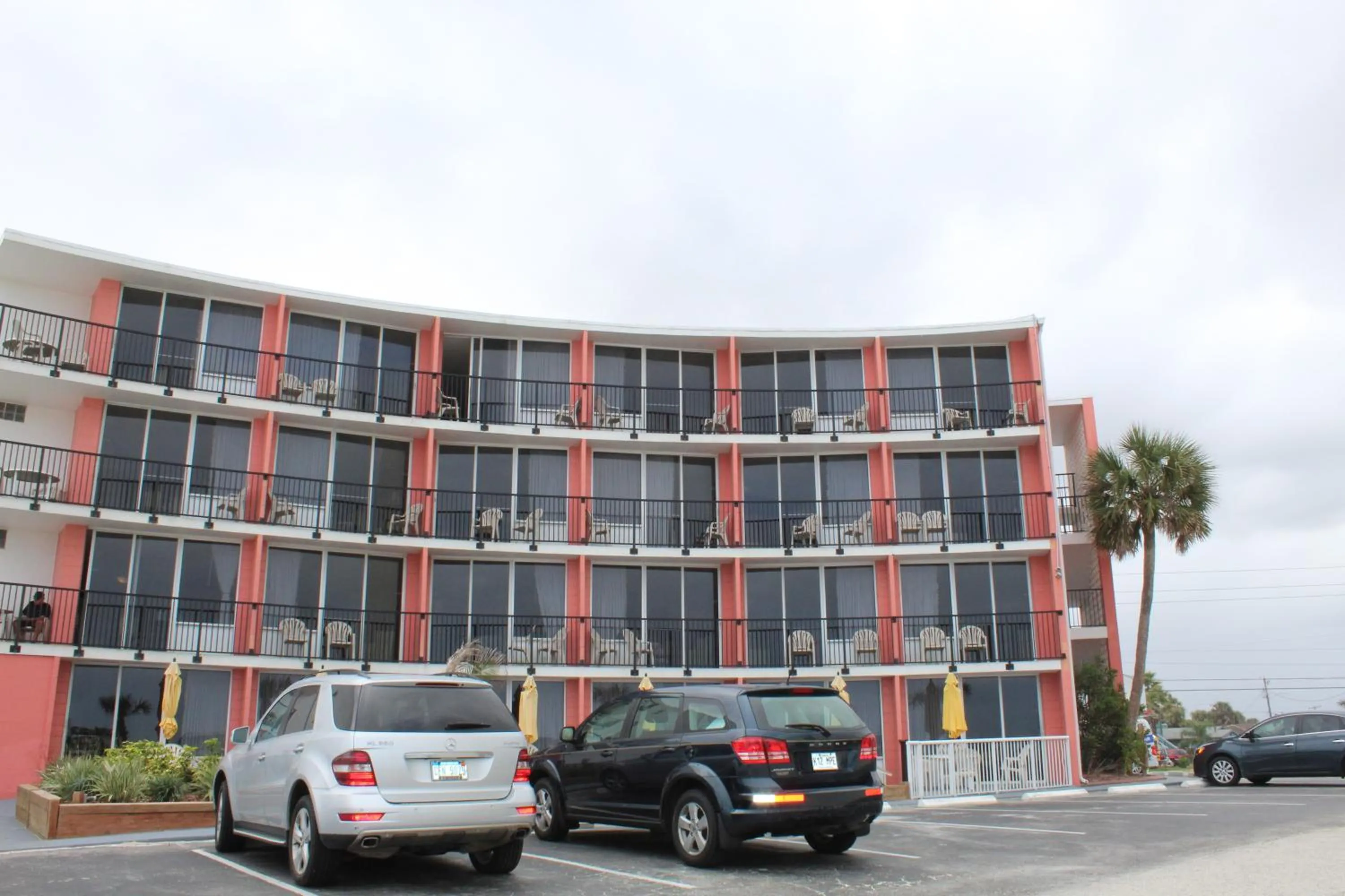 Property building in Cove Motel Oceanfront