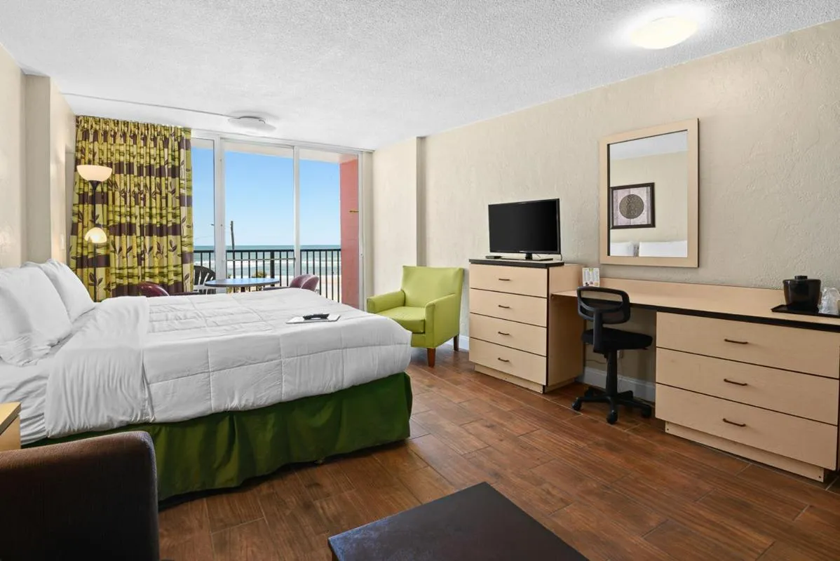 Bed in Cove Motel Oceanfront