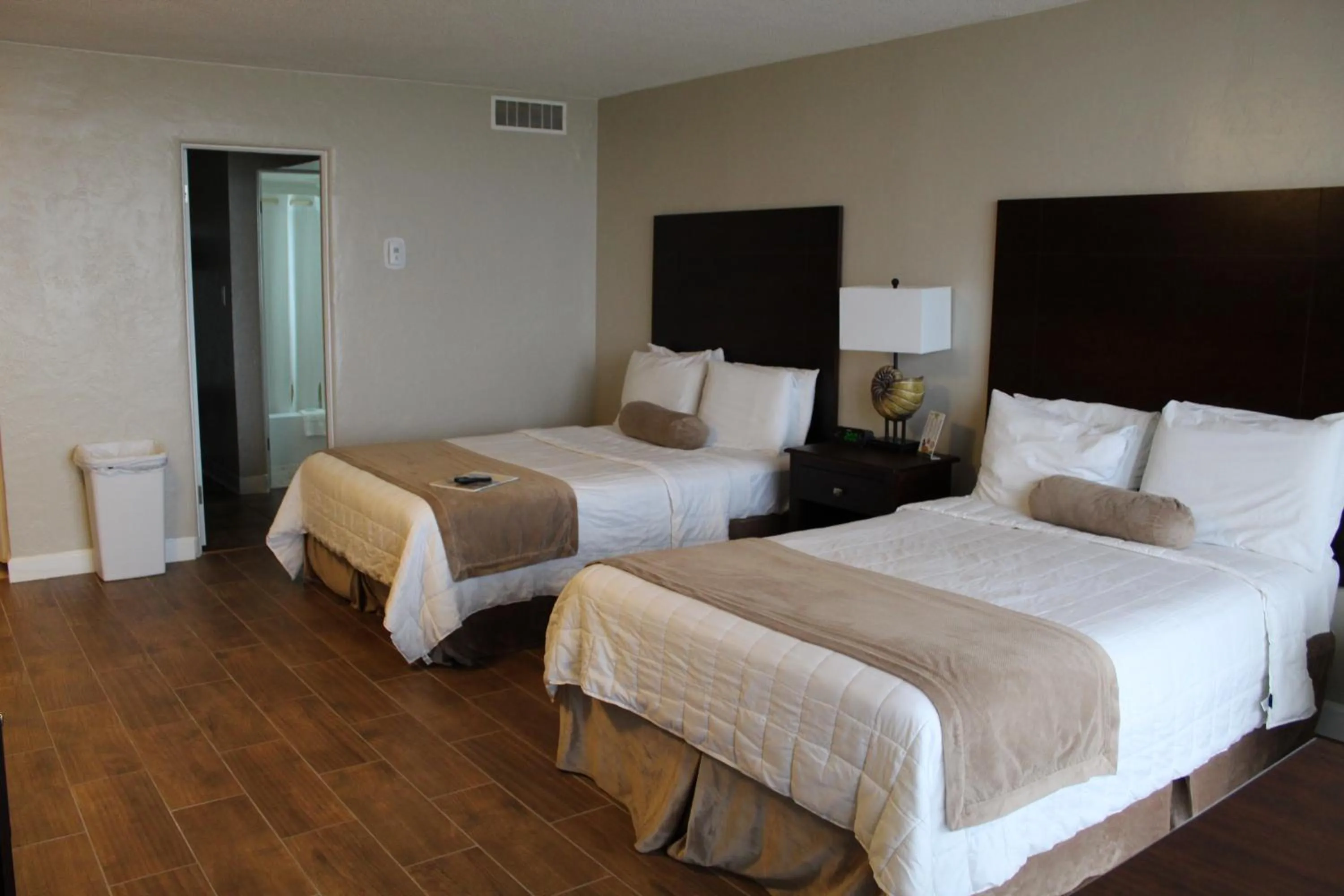 Bed in Cove Motel Oceanfront