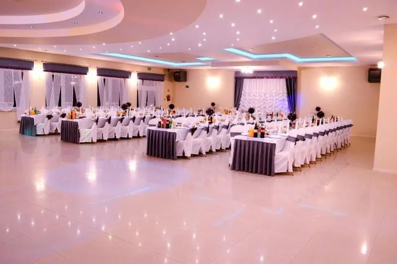 Restaurant/places to eat in INEZ