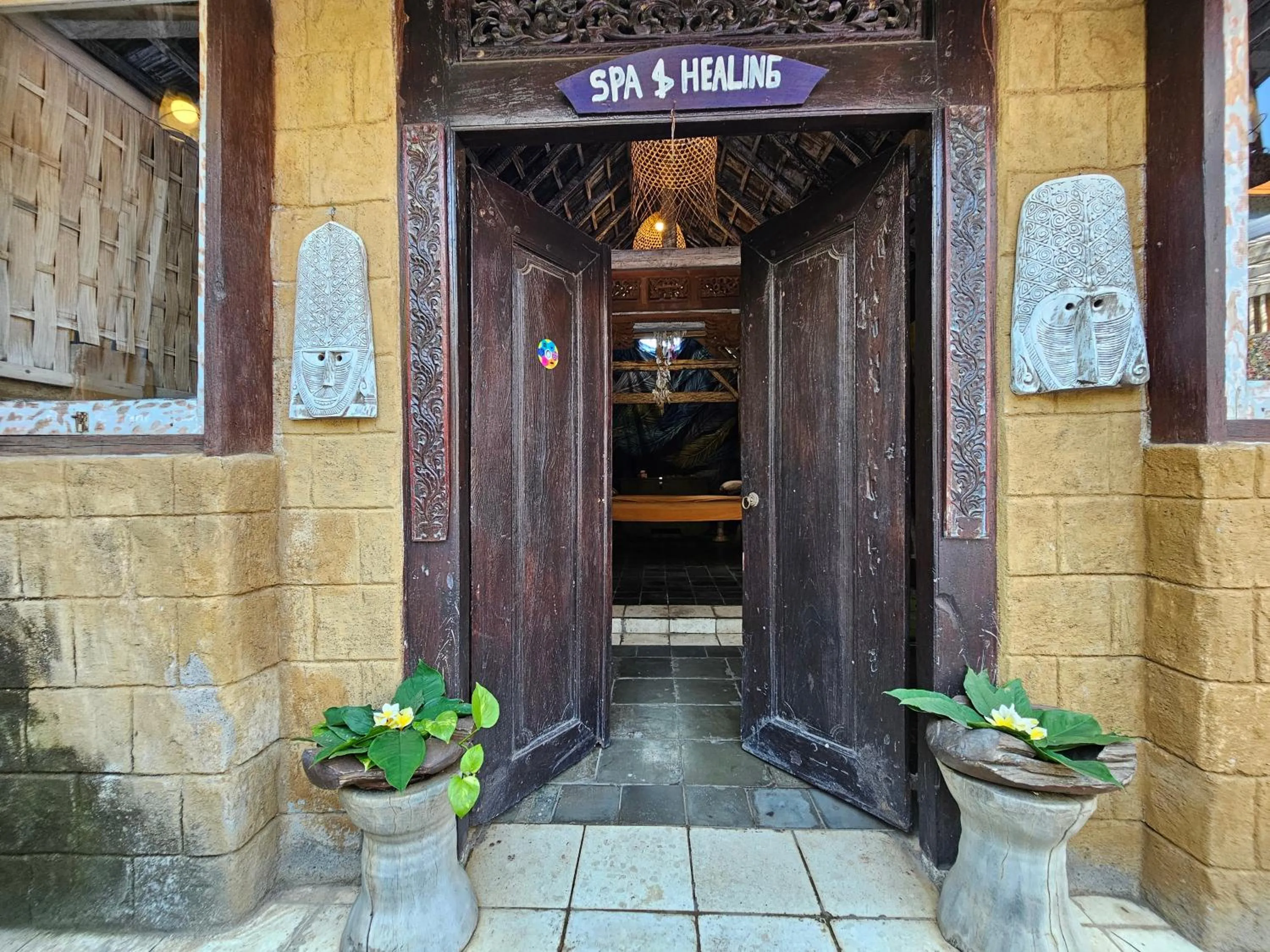 Spa and wellness centre/facilities in Lovina Loca