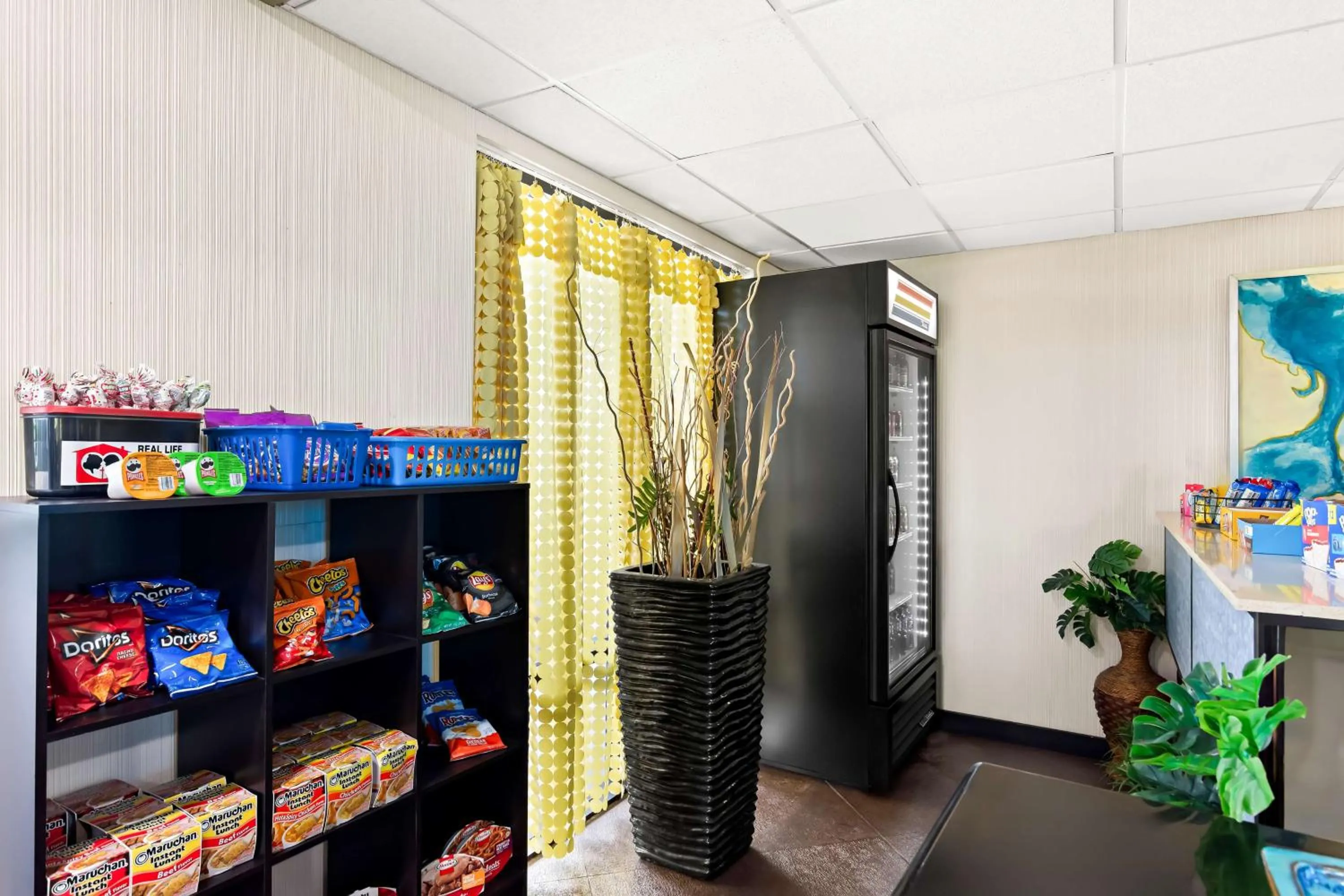 Property building in Best Western Lake Okeechobee