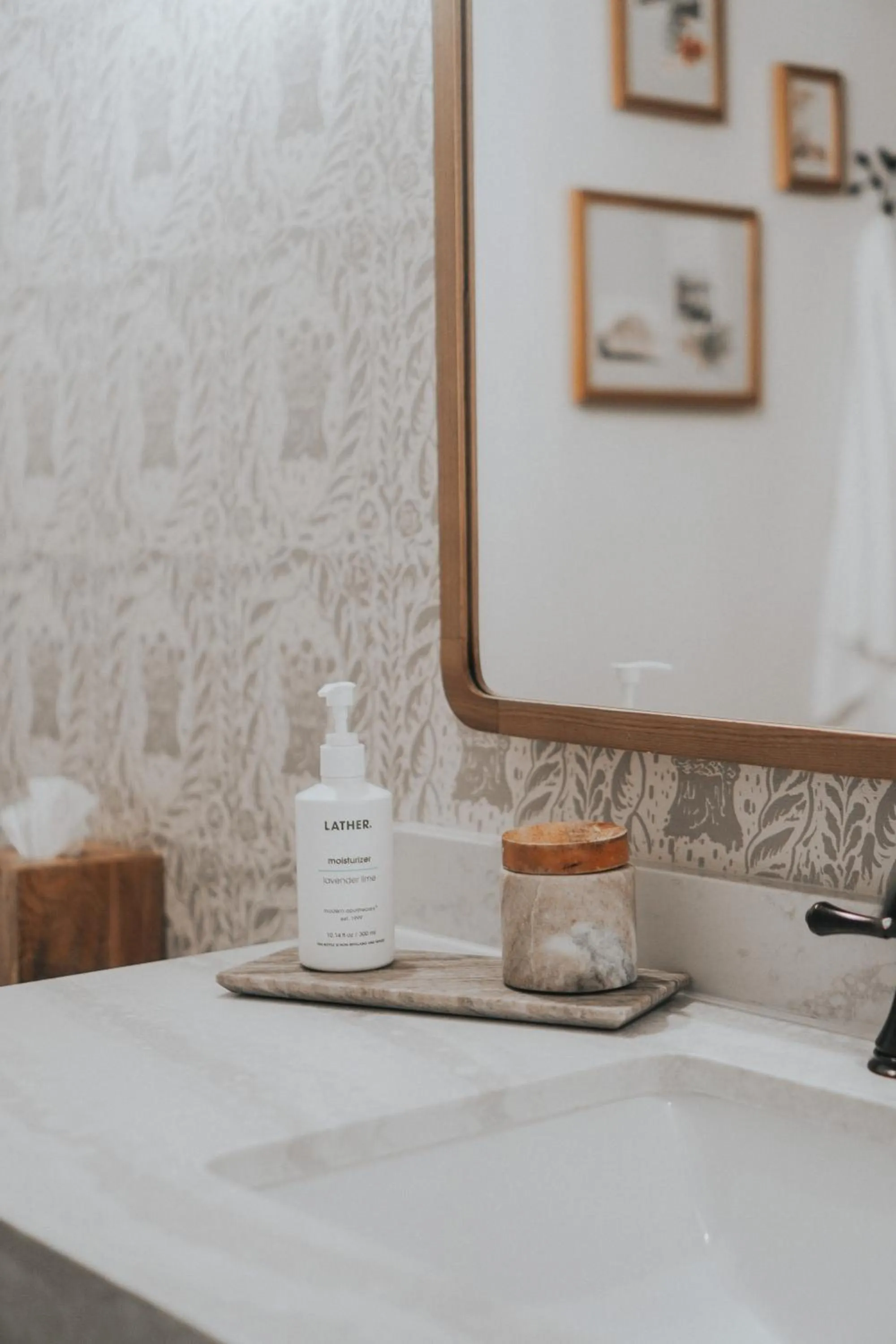 Guests in Fireside Inn on Moonstone Beach