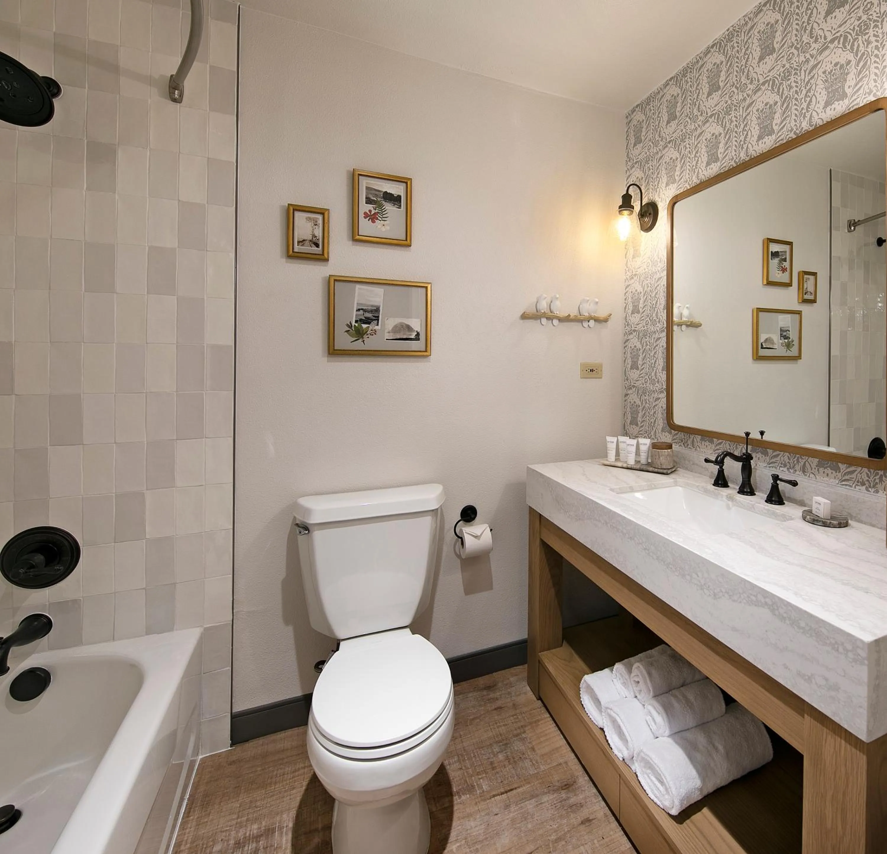 Bathroom in Fireside Inn on Moonstone Beach