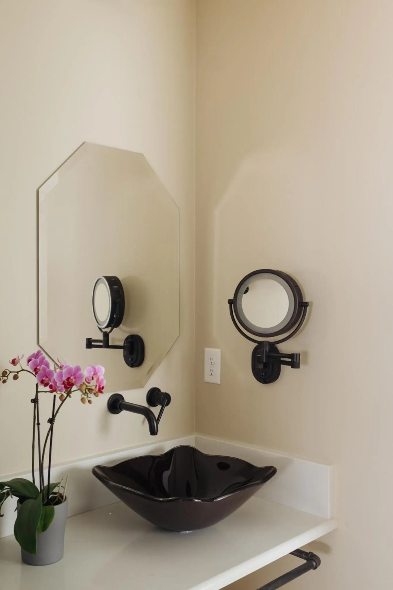 Bathroom in The Barn B&B Walla Walla