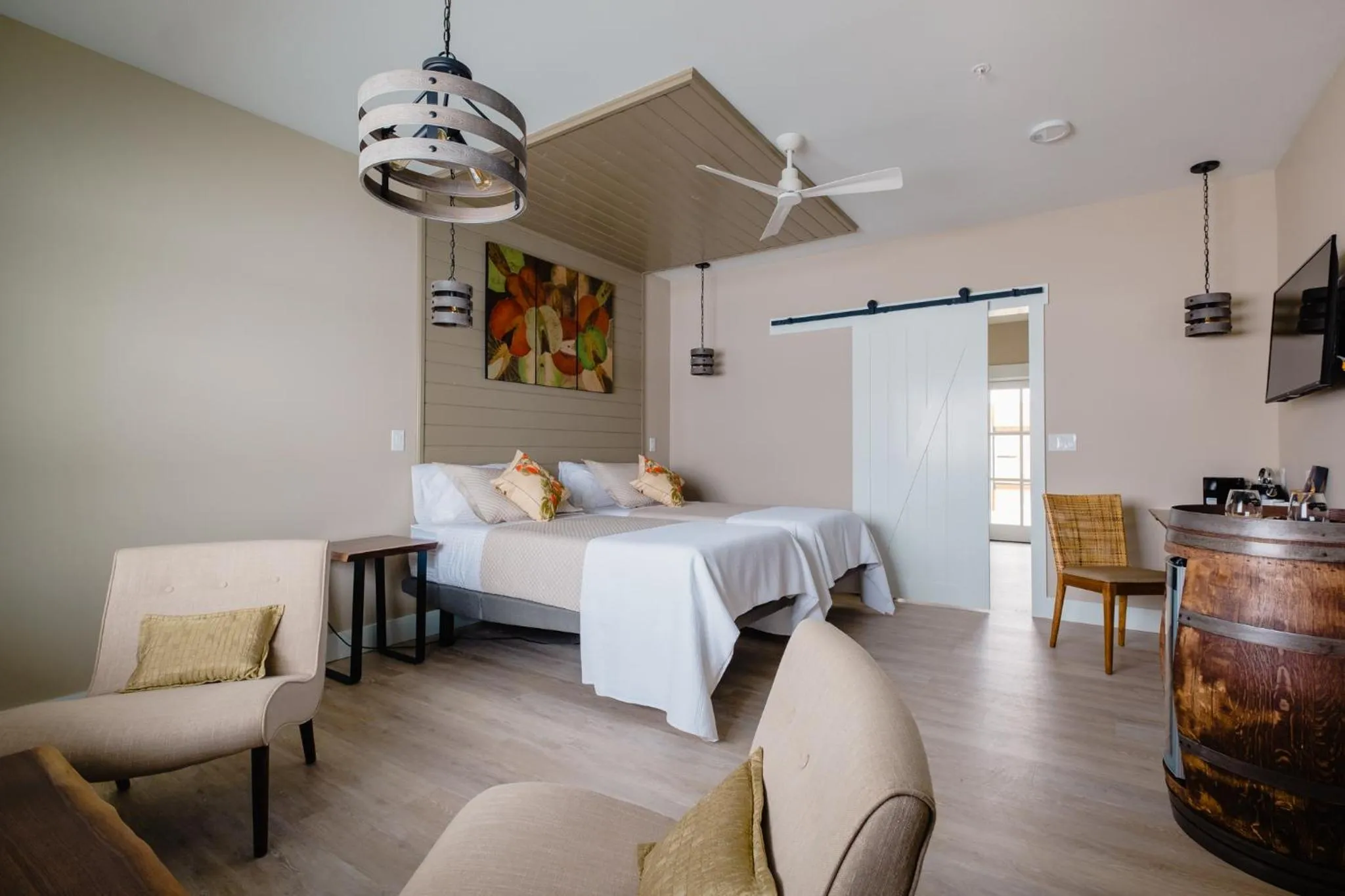 Photo of the whole room, Bed in The Barn B&B Walla Walla