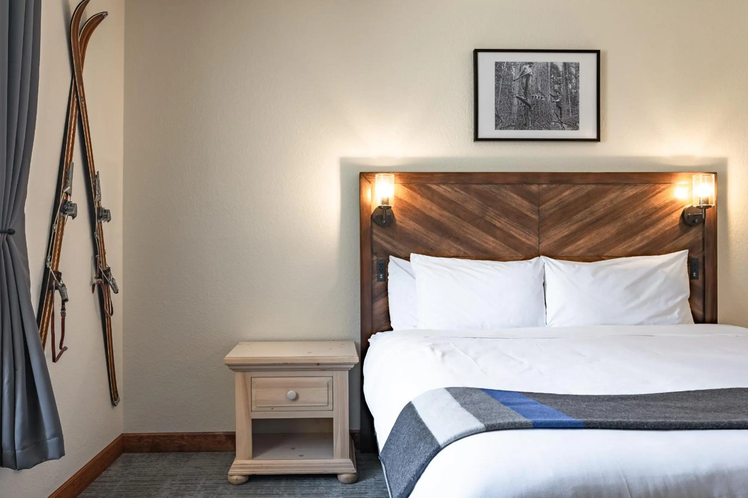 Bedroom, Bed in Hotel Leavenworth