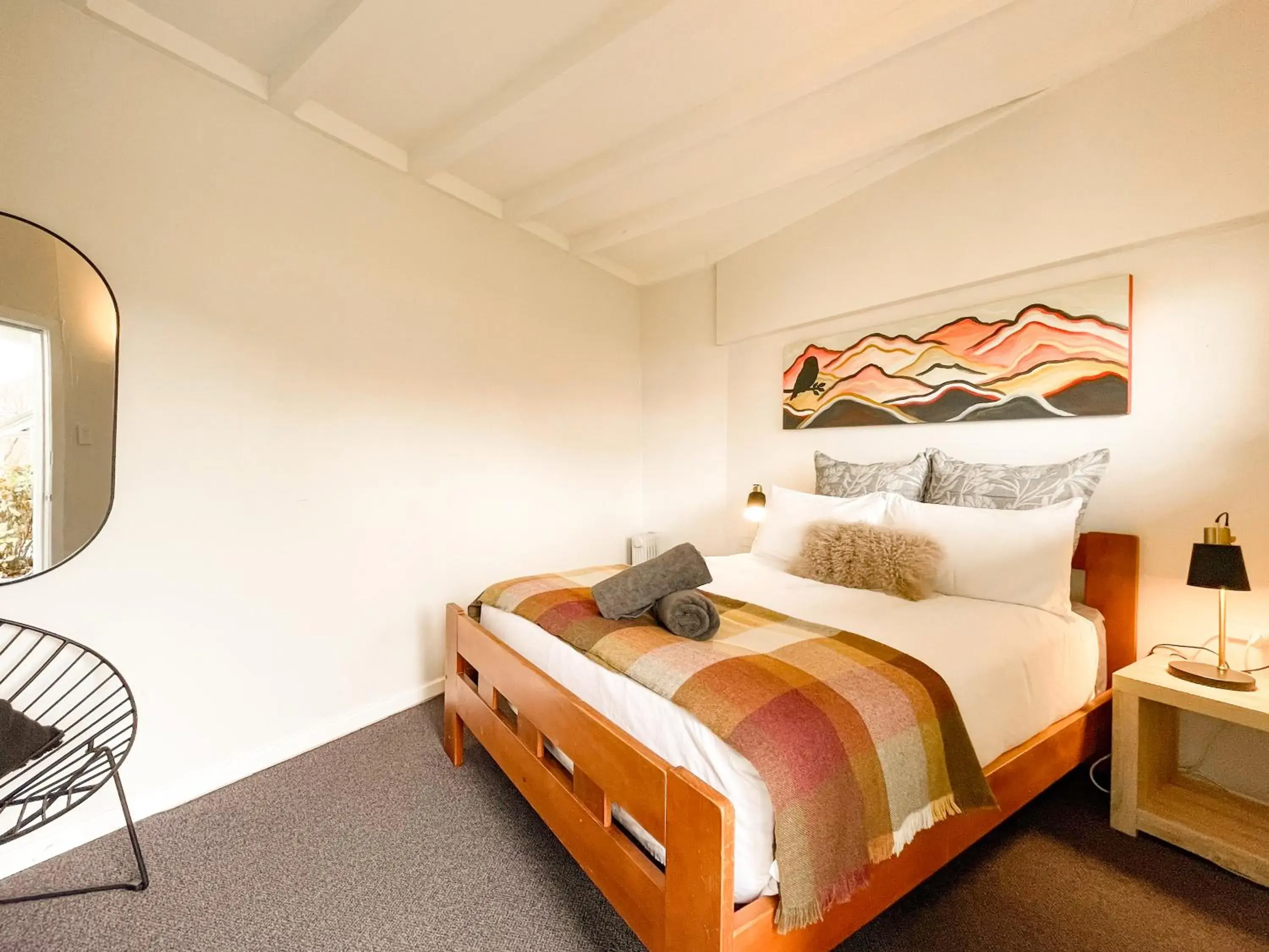 Double Room with Lake View in Kinloch Wilderness Retreat Double Room with Lake View in Kinloch Wilderness Retreat