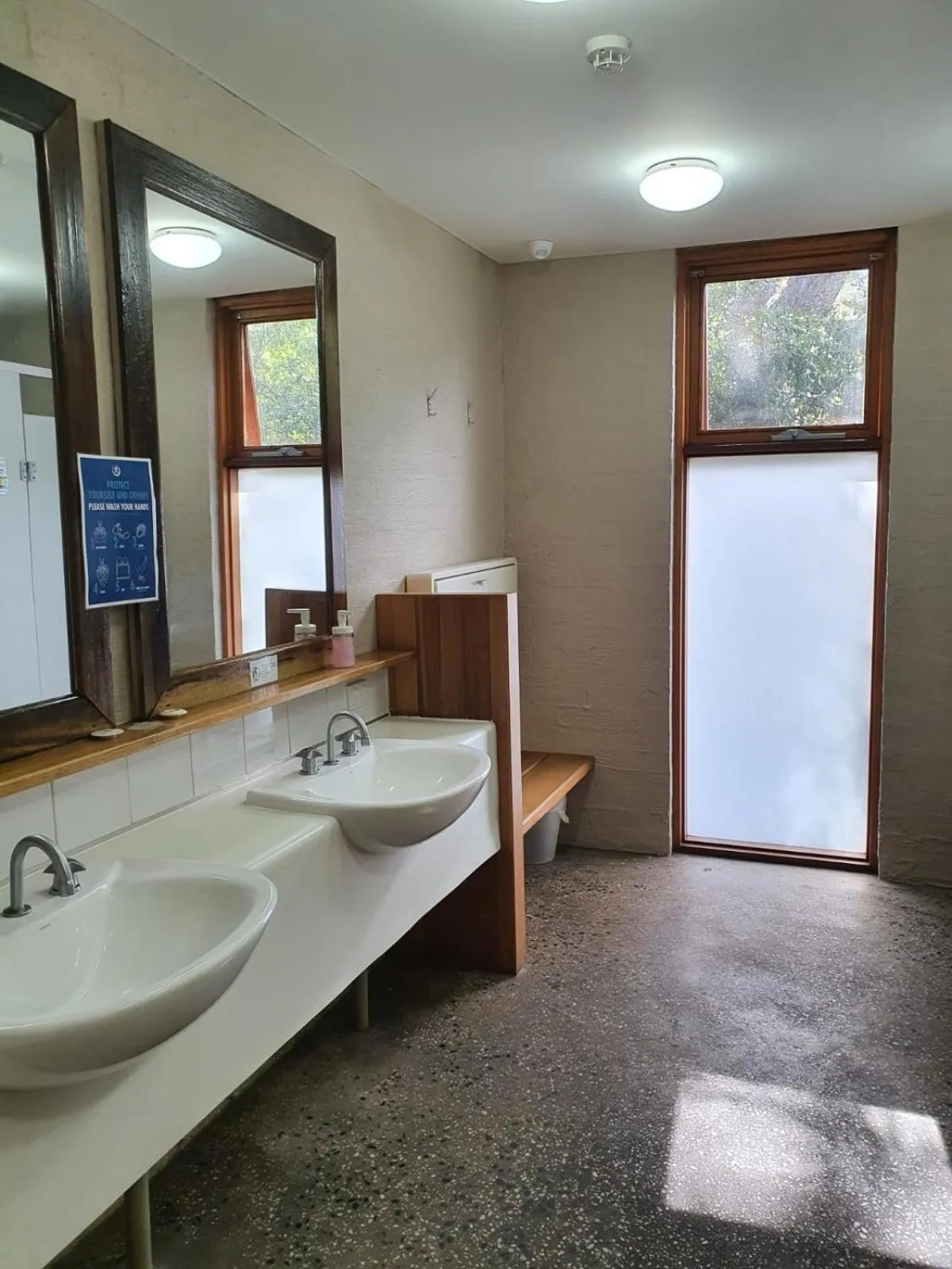 Bathroom in YHA Grampians Eco, Halls Gap