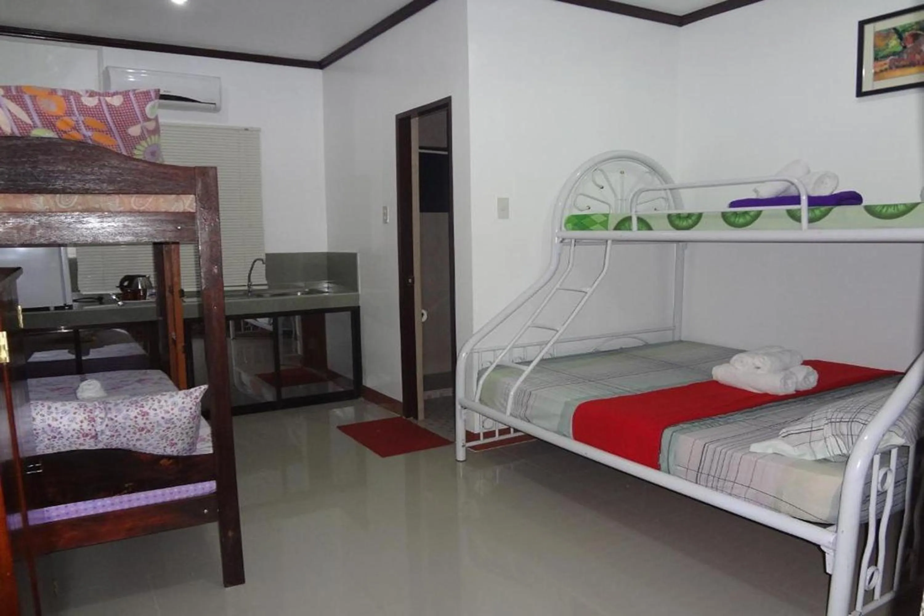 Photo of the whole room, Bed in Citadel Bed and Breakfast