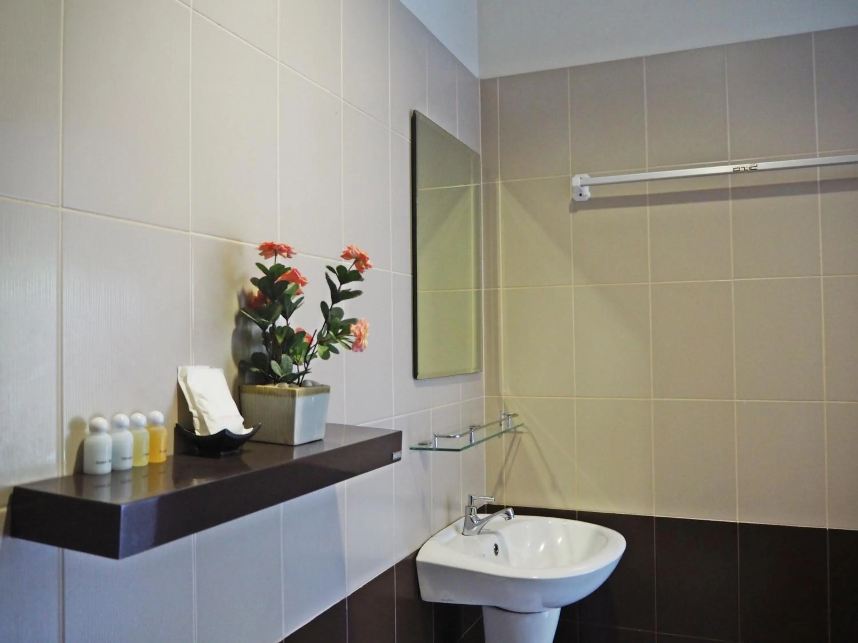 Bathroom in Canal Resort