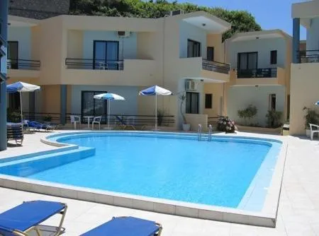 Swimming pool in Akasti Hotel