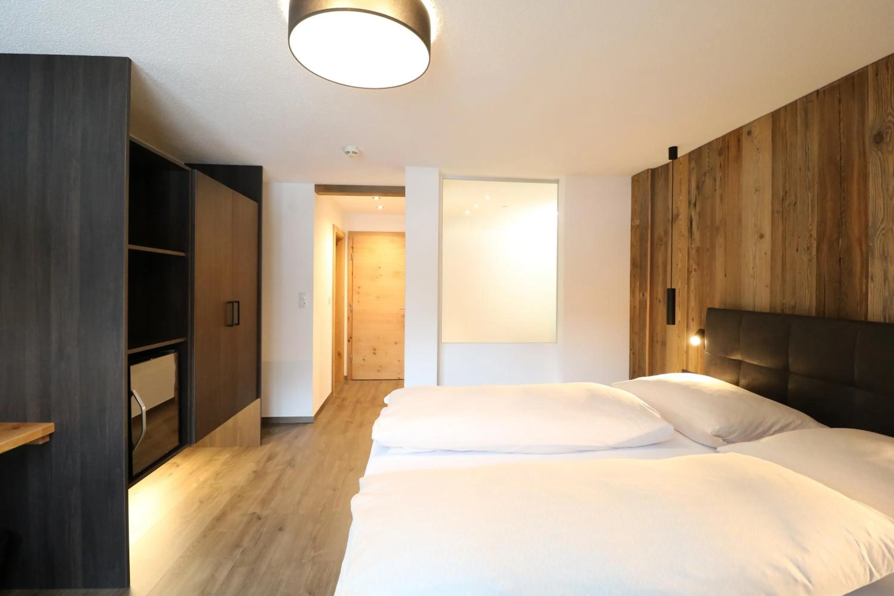 Photo of the whole room, Bed in Hotel Traube