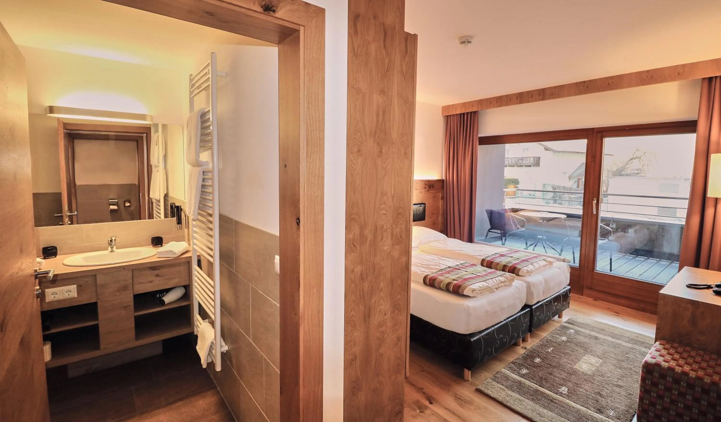 Photo of the whole room, Bed in Hotel Traube