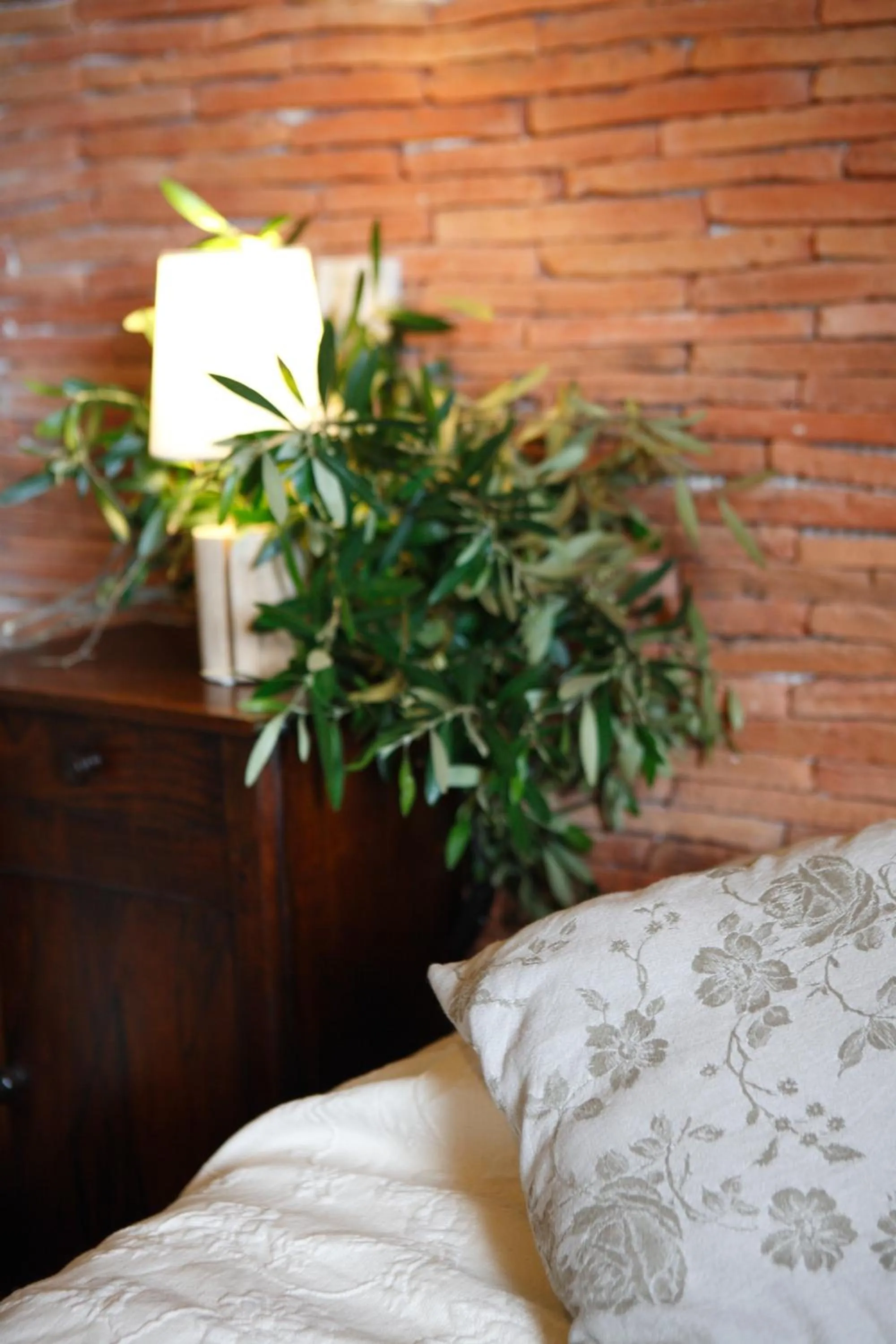 Decorative detail, Bed in Casa di Babbo