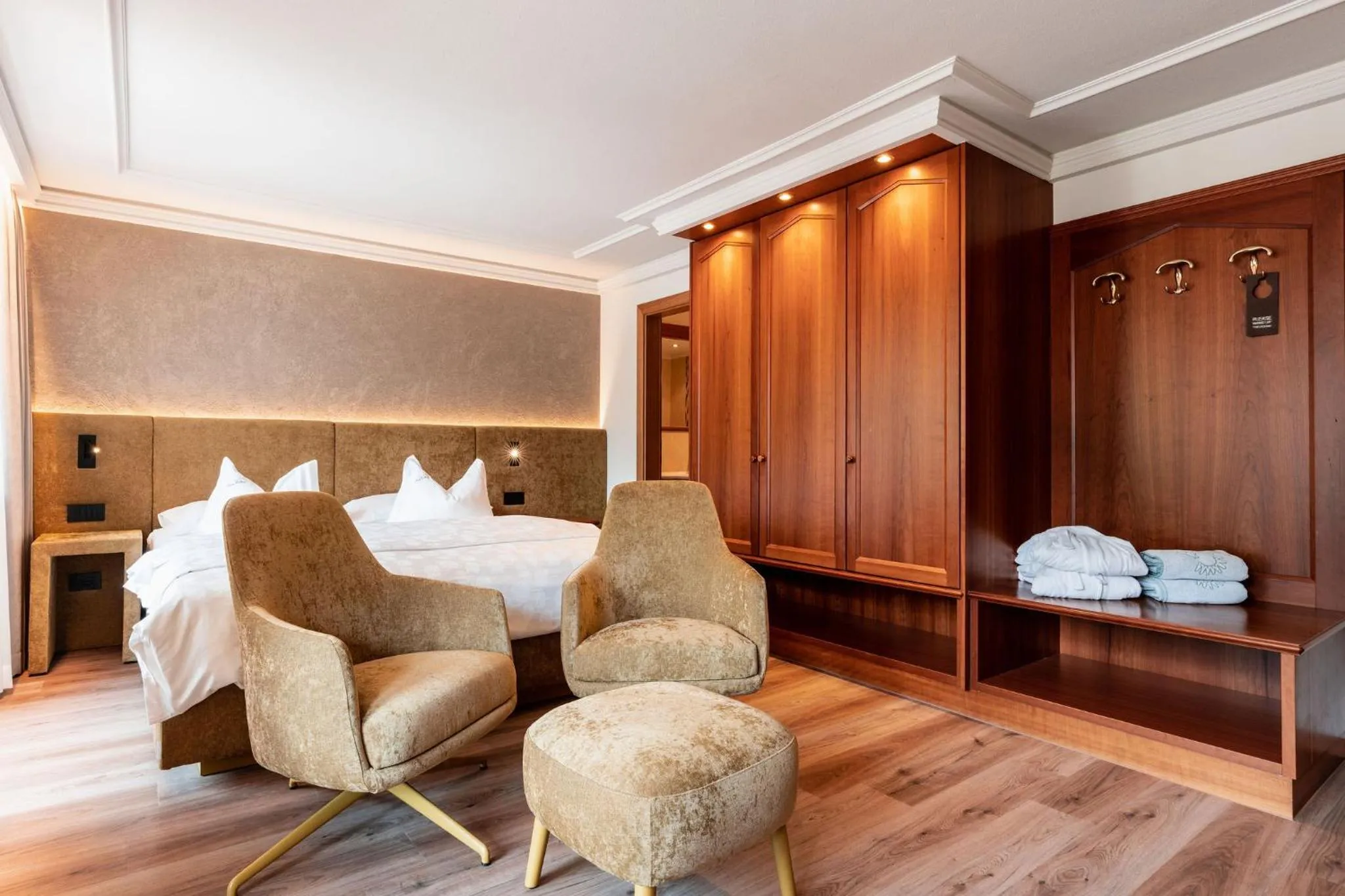 Photo of the whole room, Bed in Hotel Sun Valley