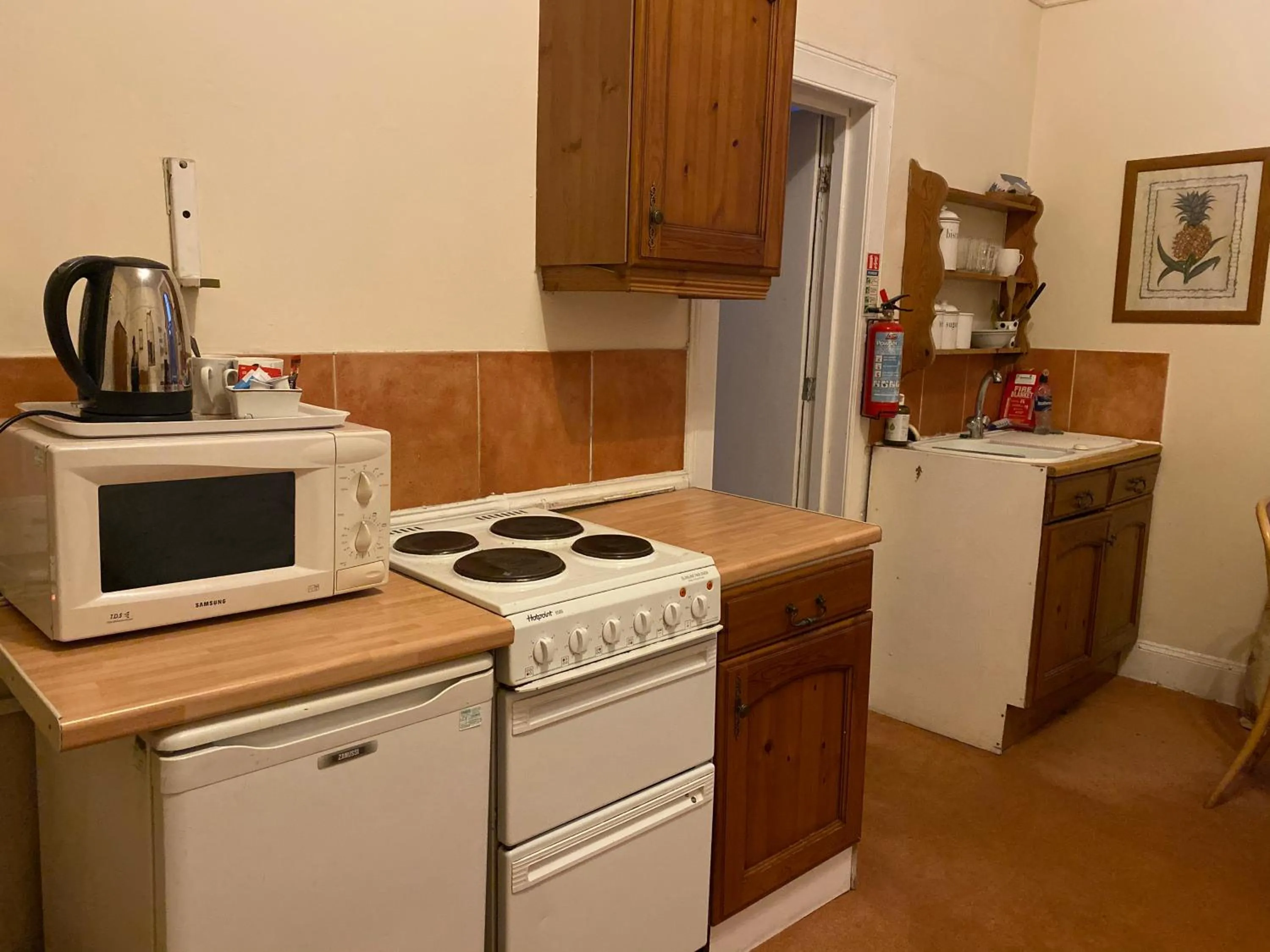 Coffee/tea facilities in The Georgian House