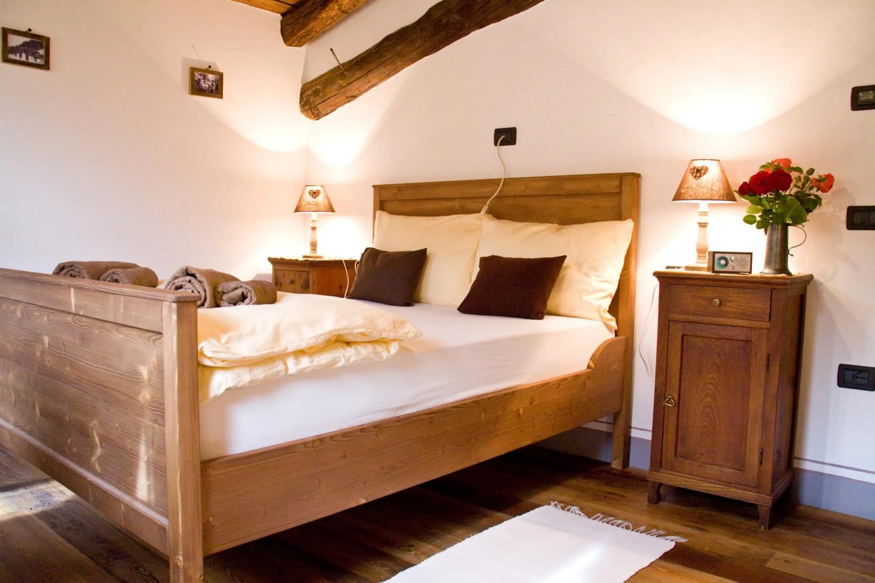 Photo of the whole room, Bed in Contrada Beltramelli