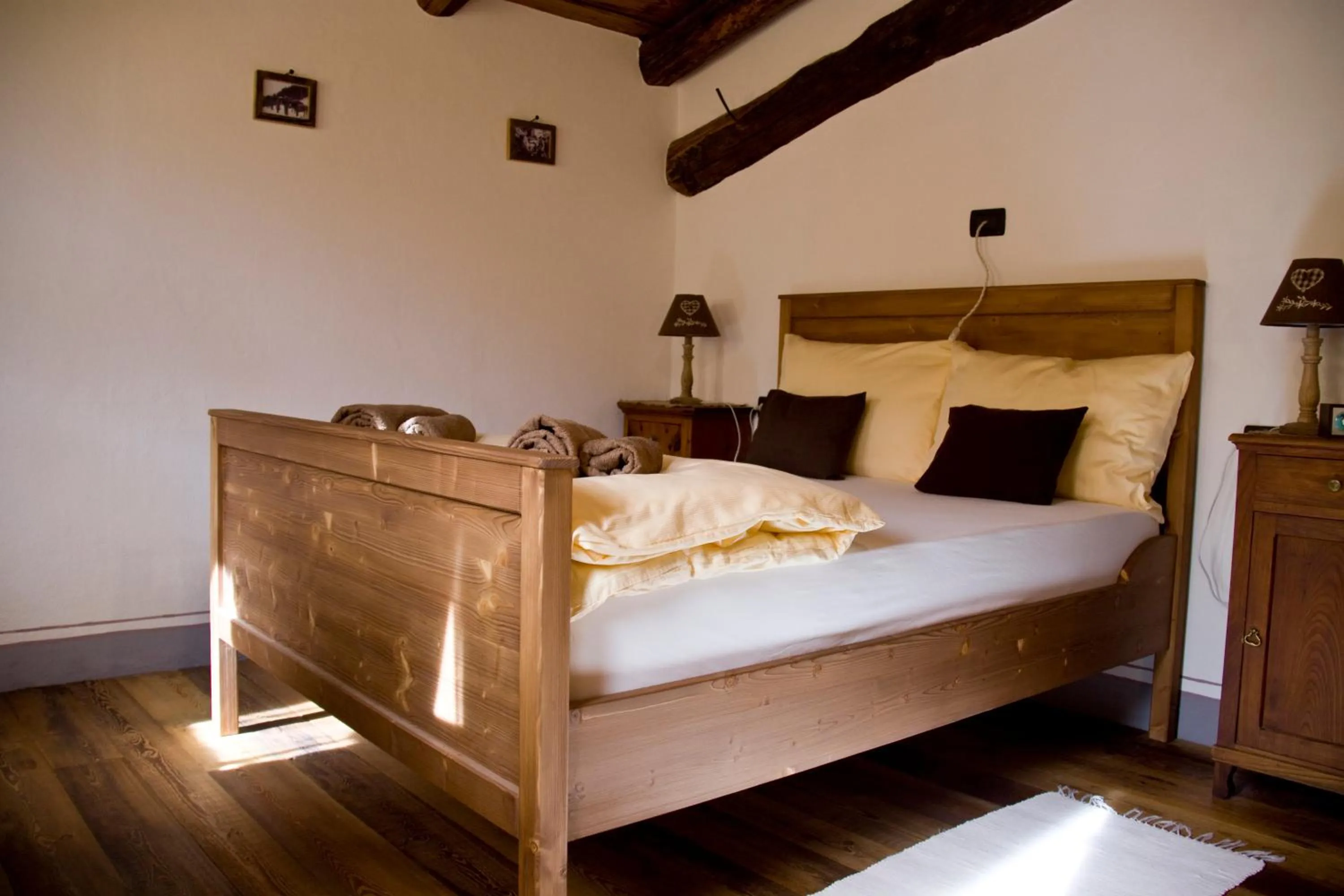 Photo of the whole room, Bed in Contrada Beltramelli