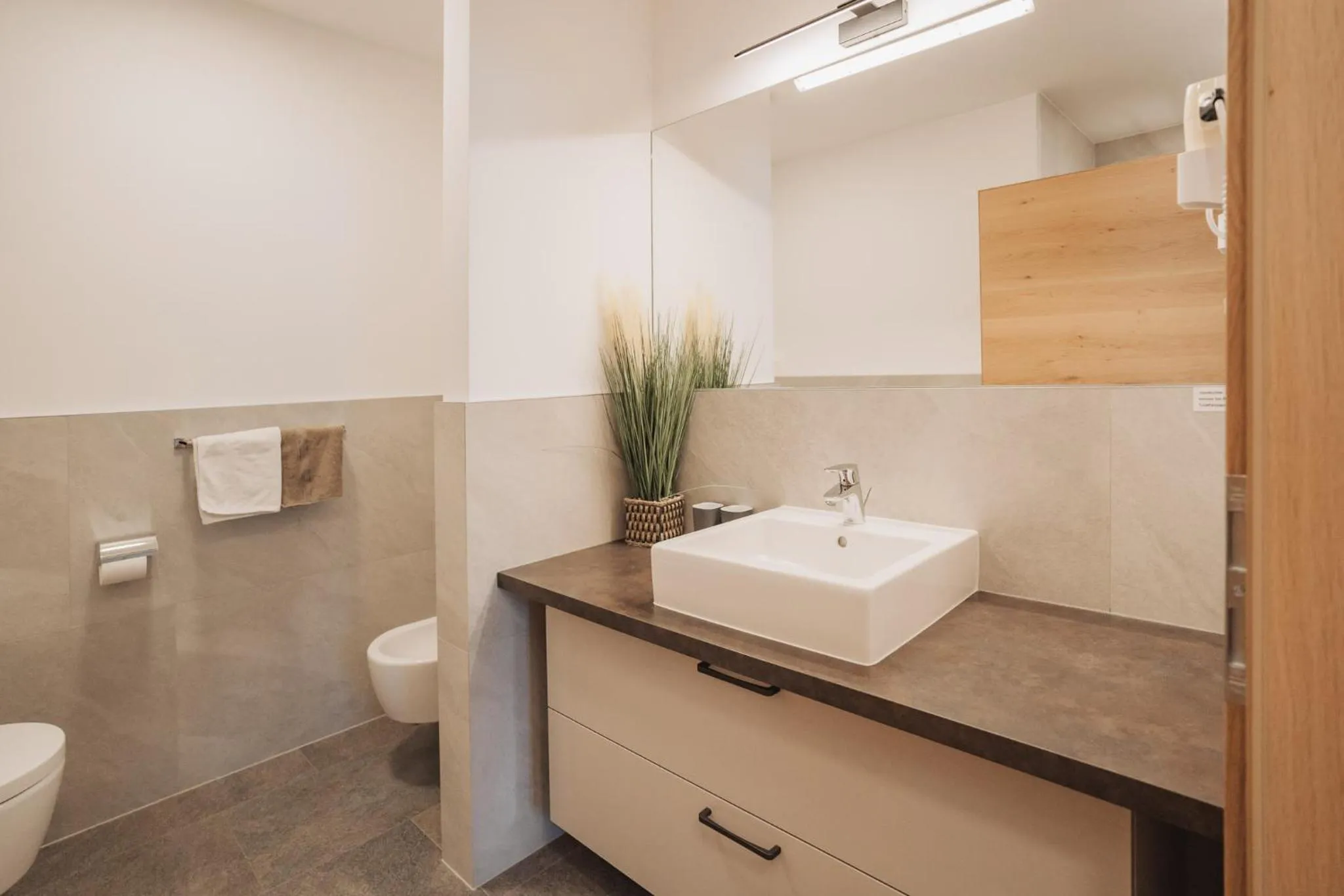 Bathroom in Residence Karpoforus