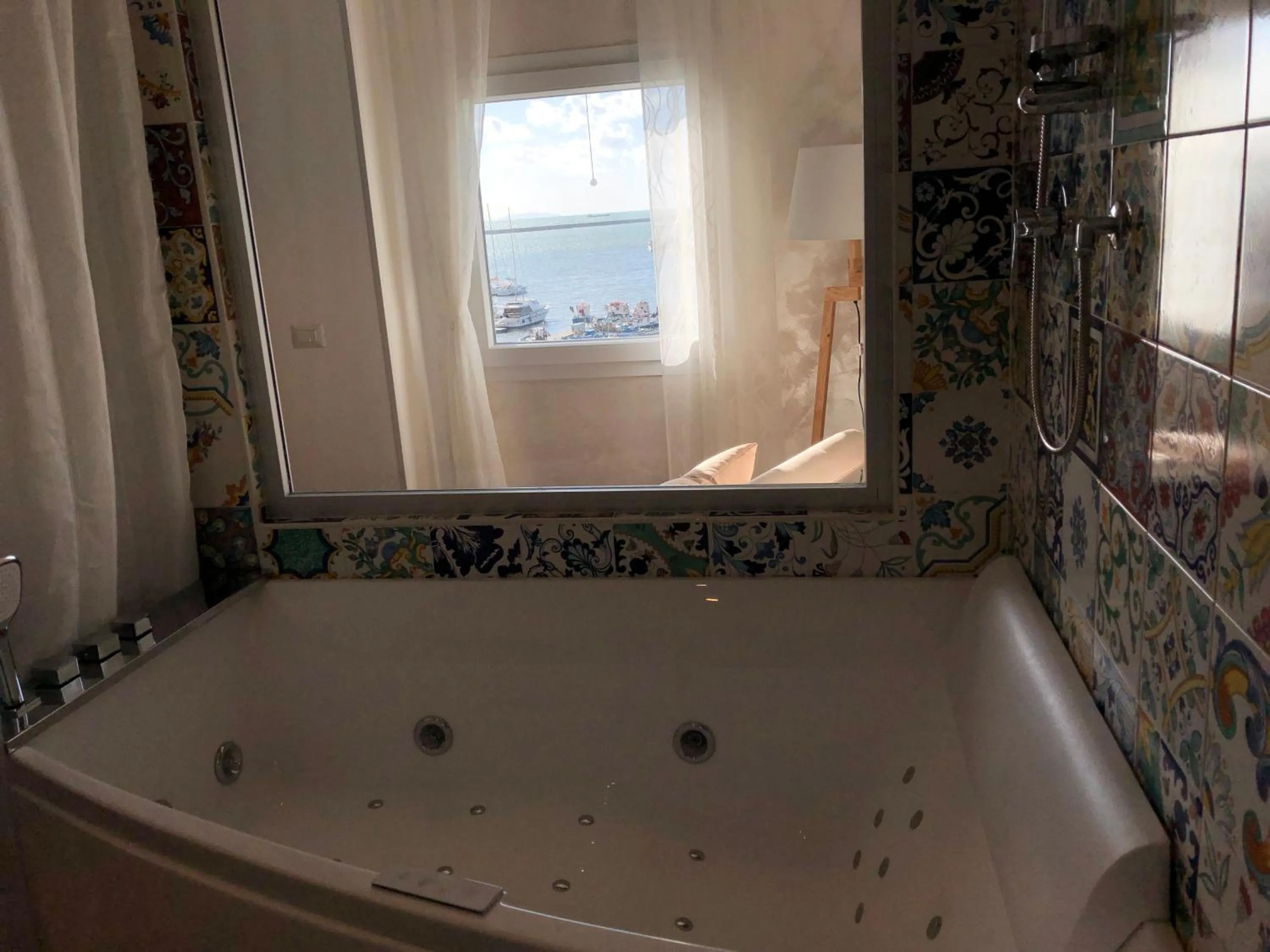 Bathroom in B&B Blu Infinito