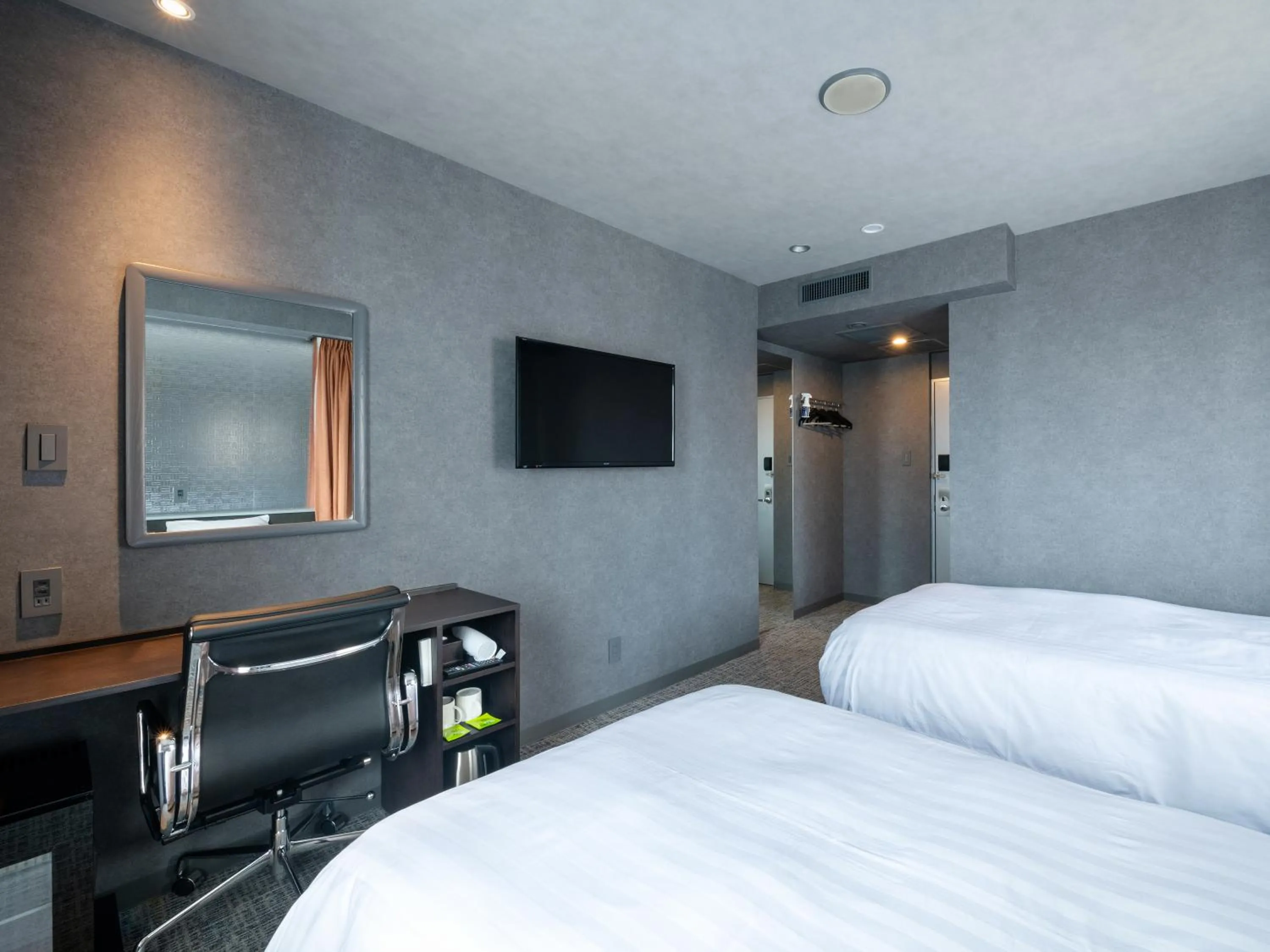 Photo of the whole room, Bed in EN HOTEL Hamamatsu